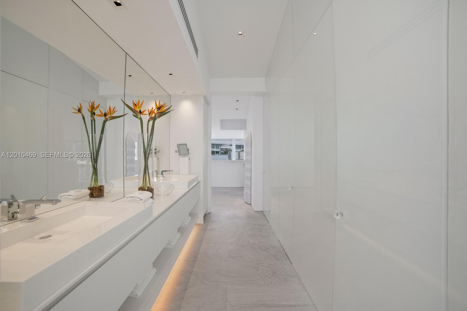 7815 Atlantic Way, Miami Beach FL 33141 — 24