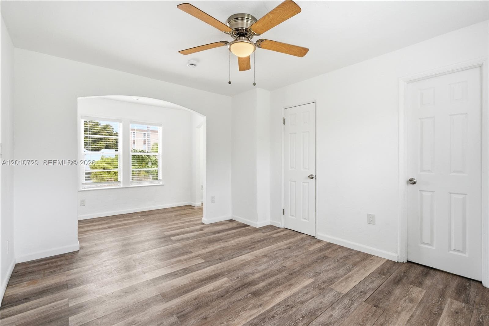 340 NE 125th St, North Miami FL 33161 — 27