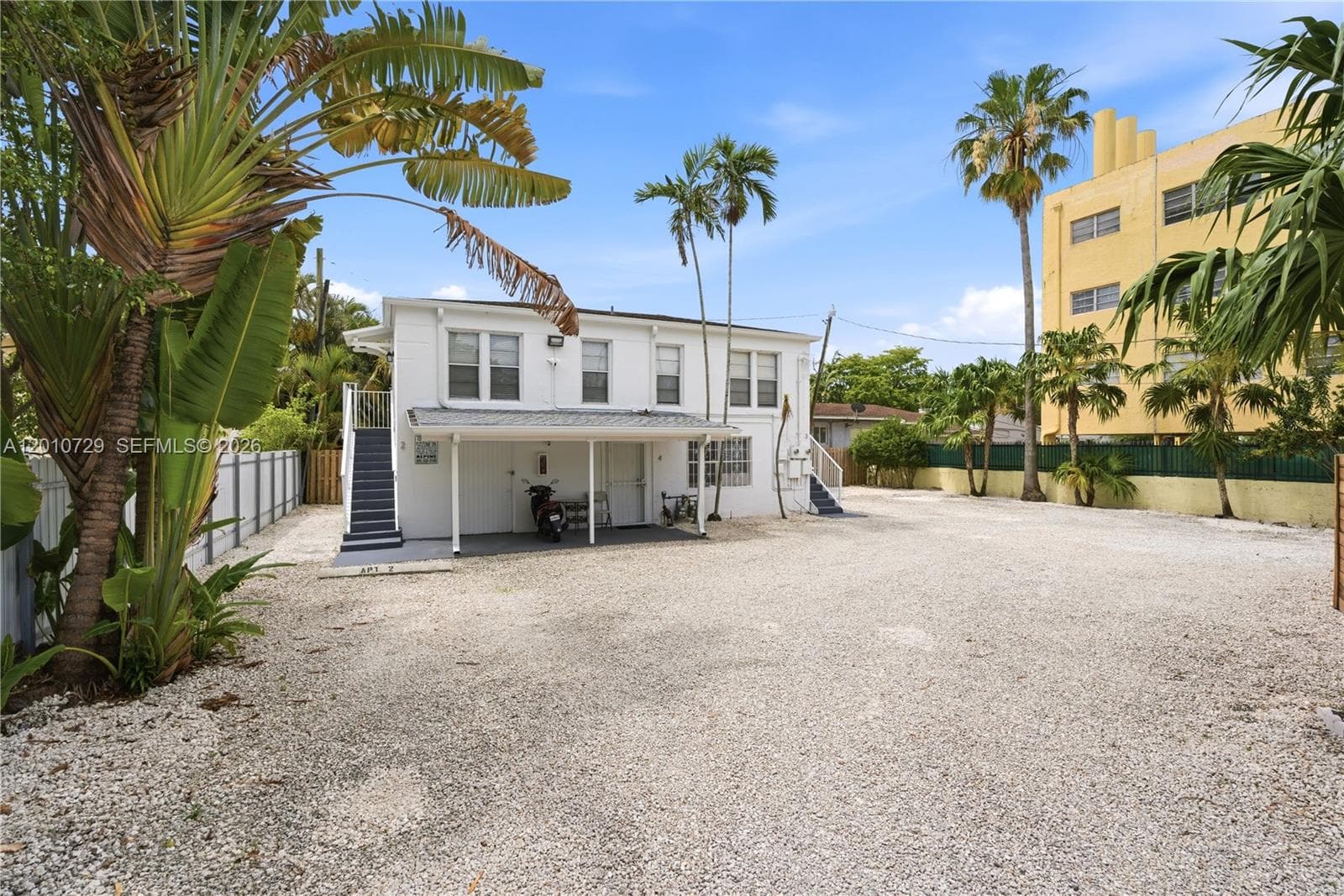 340 NE 125th St, North Miami FL 33161 — 22
