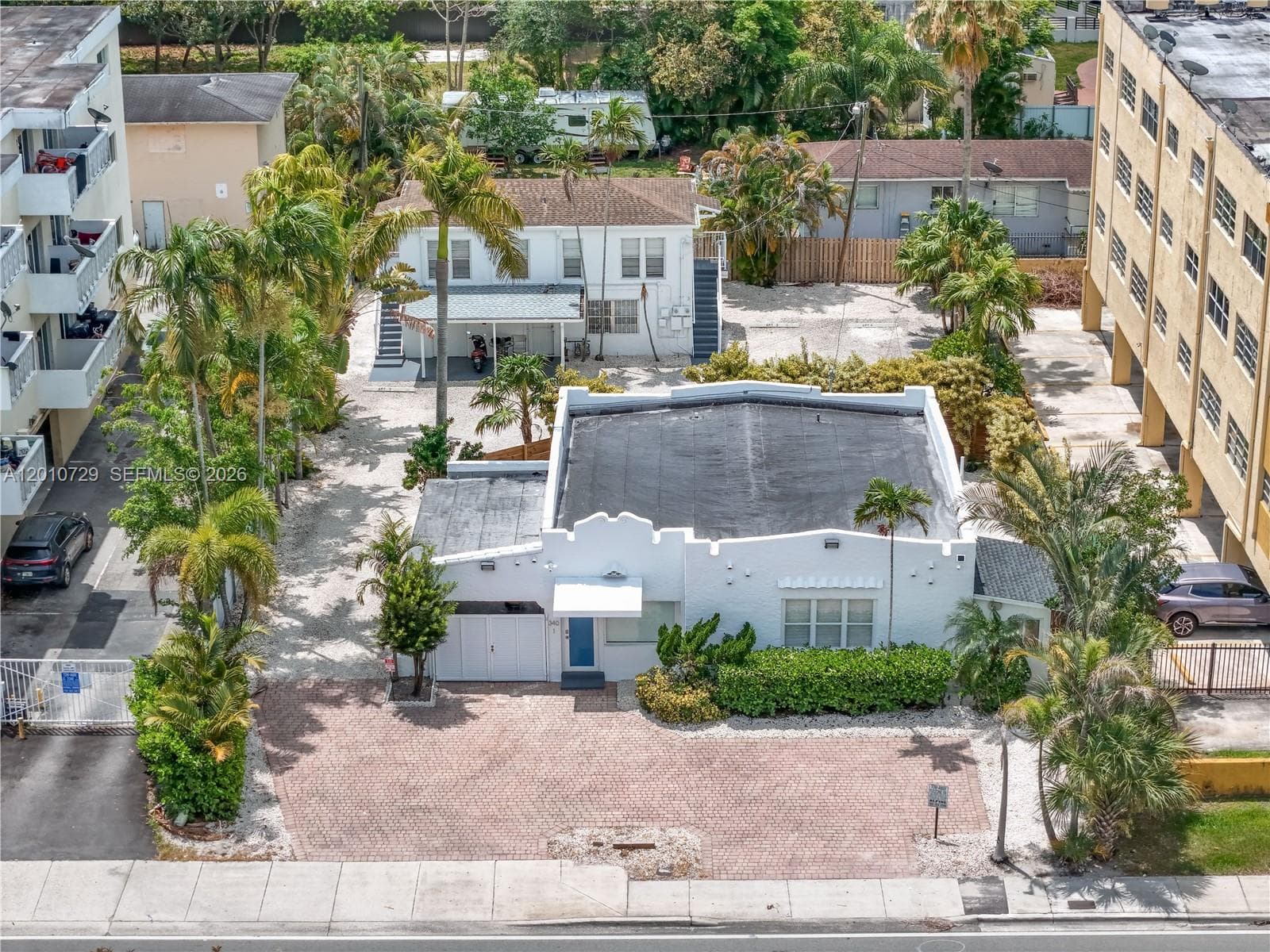340 NE 125th St, North Miami FL 33161 — 33