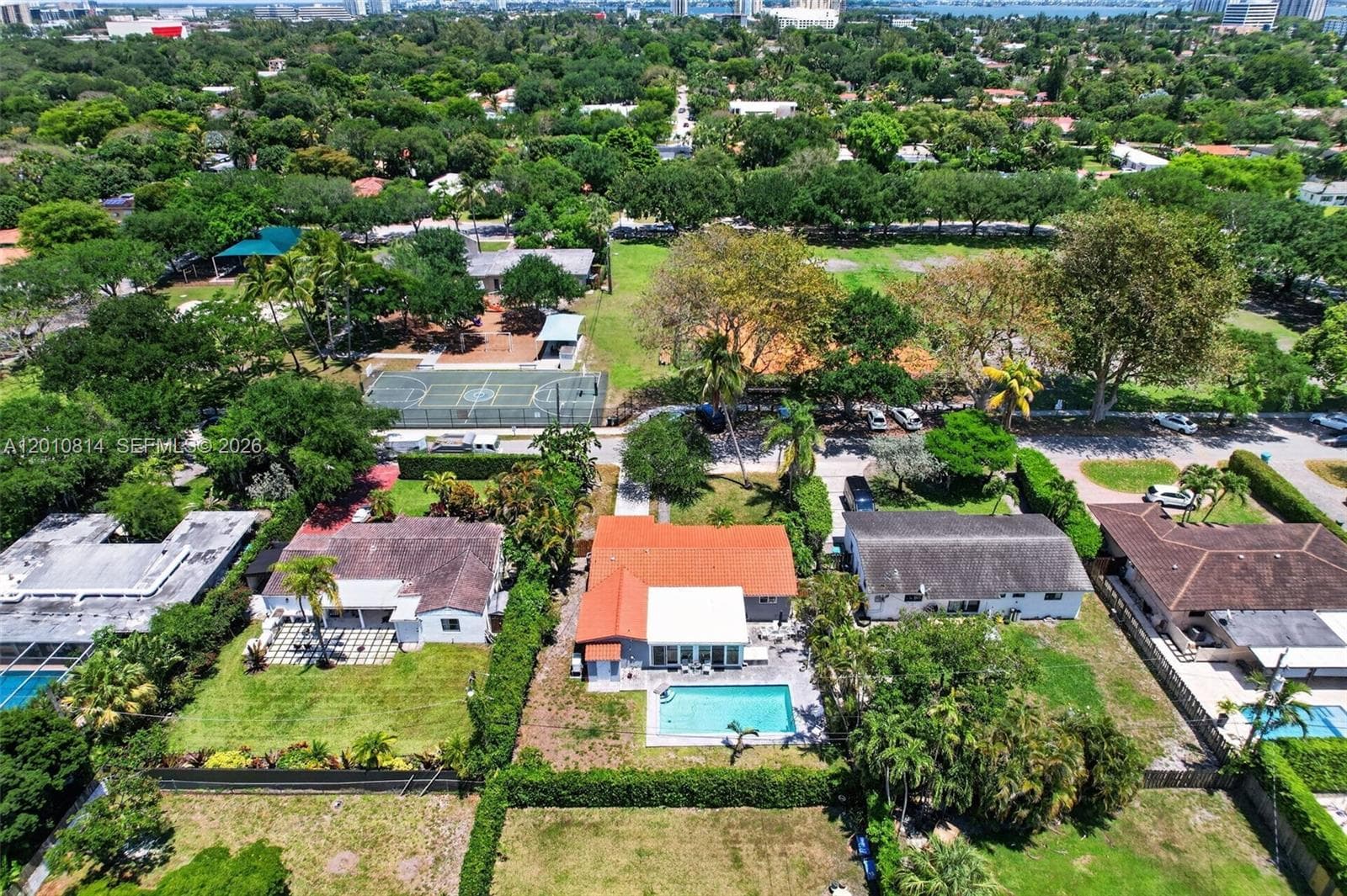11400 NE 9th Ave, Biscayne Park FL 33161 — 28