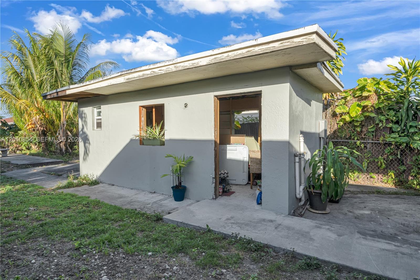 11021 SW 4th St, Sweetwater FL 33174 — 27