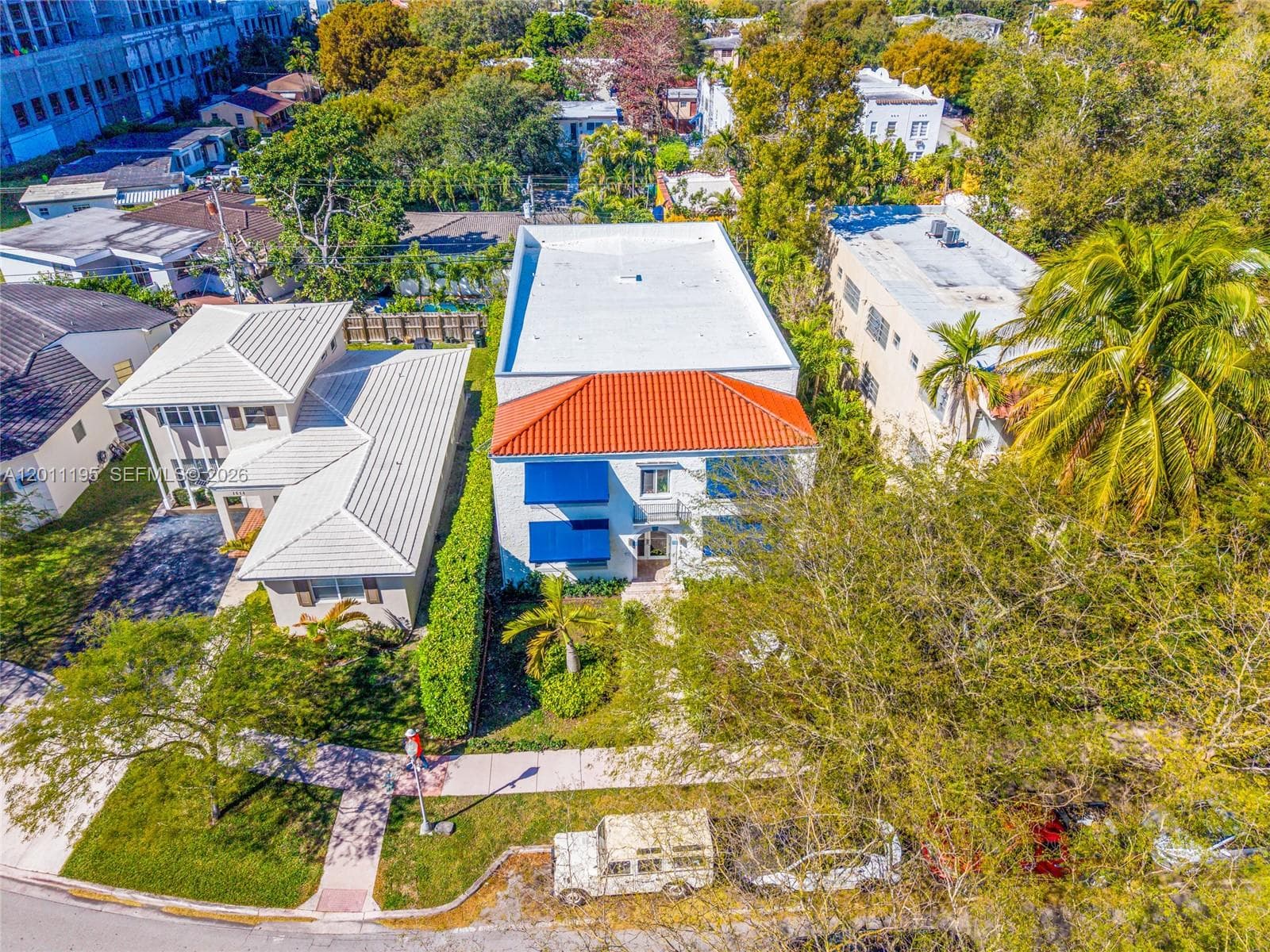 1610 Salzedo St, Coral Gables FL 33134 — 17