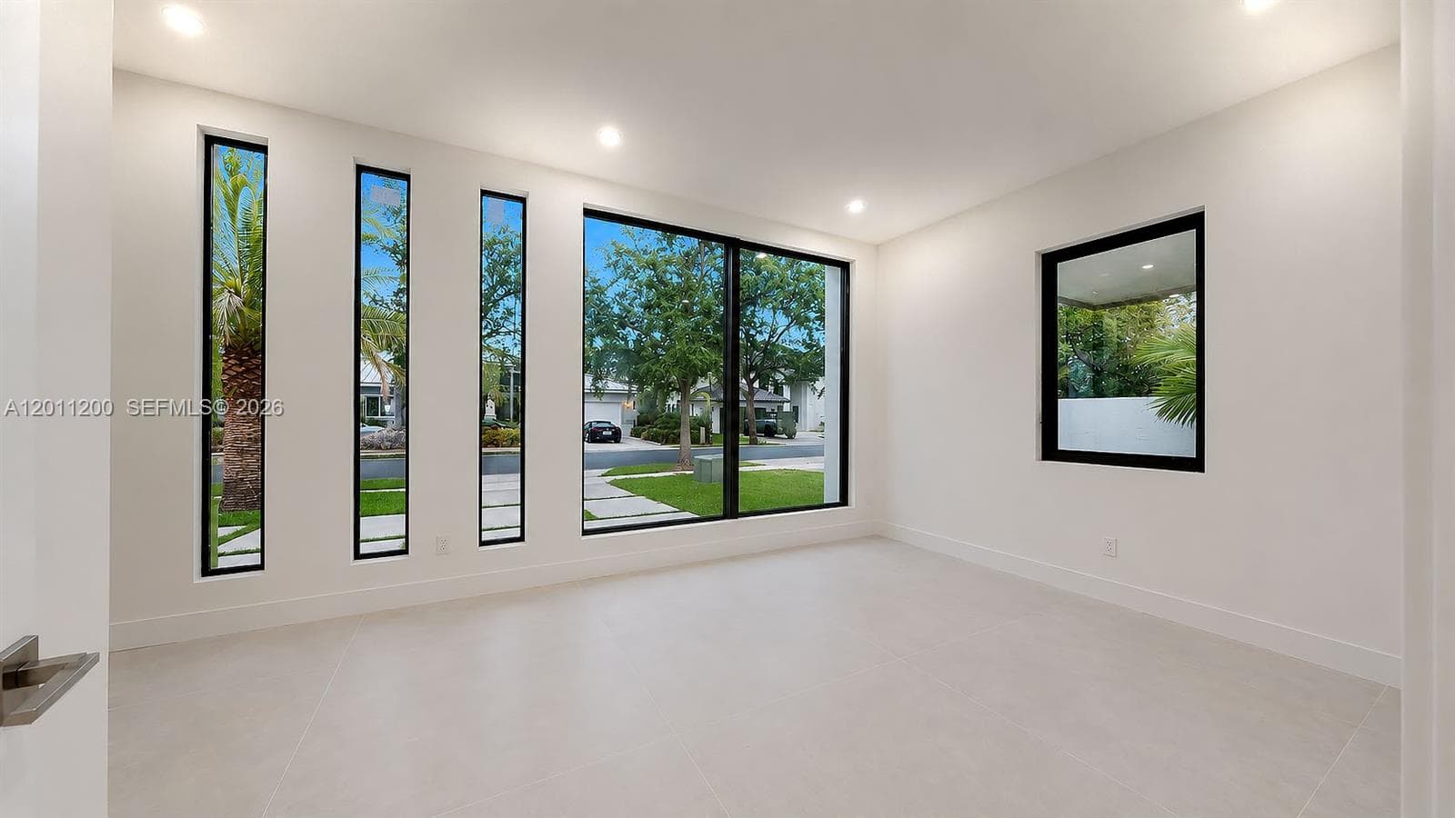 16022 NW 83rd Ct, Miami Lakes FL 33016 — 90