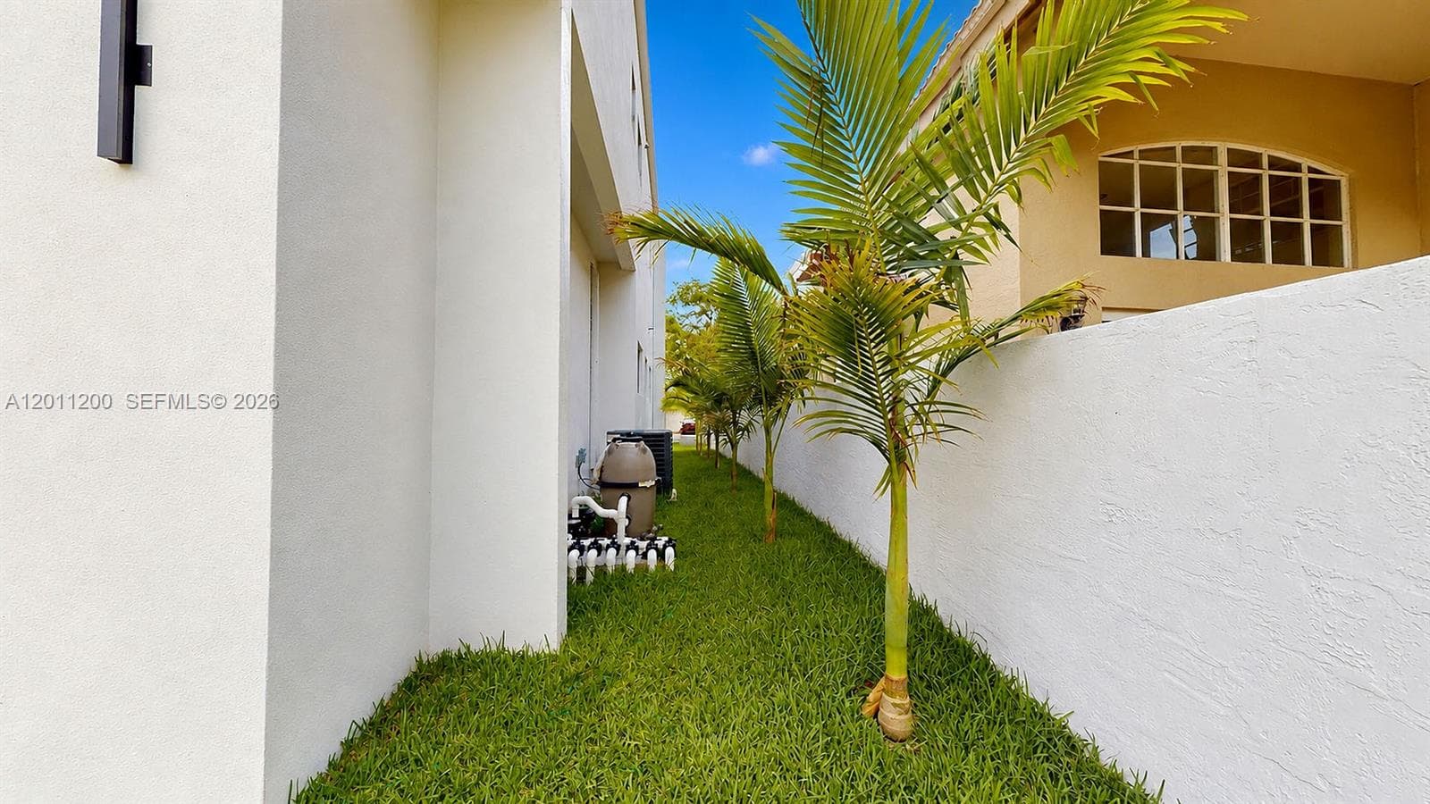 16022 NW 83rd Ct, Miami Lakes FL 33016 — 20