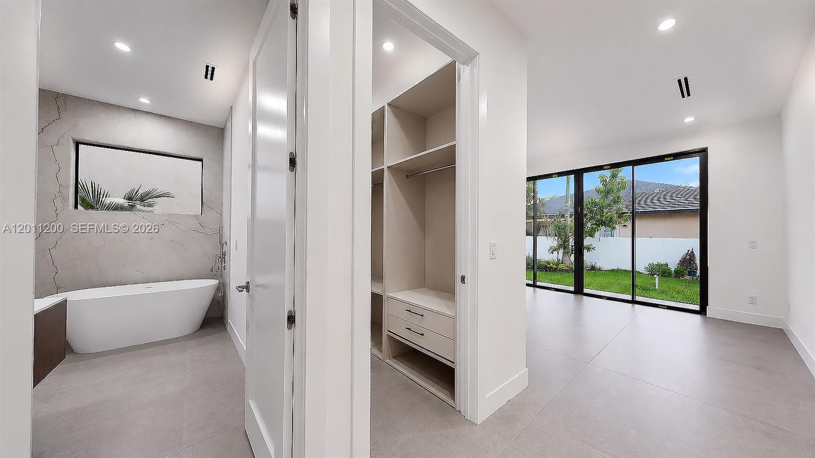 16022 NW 83rd Ct, Miami Lakes FL 33016 — 69