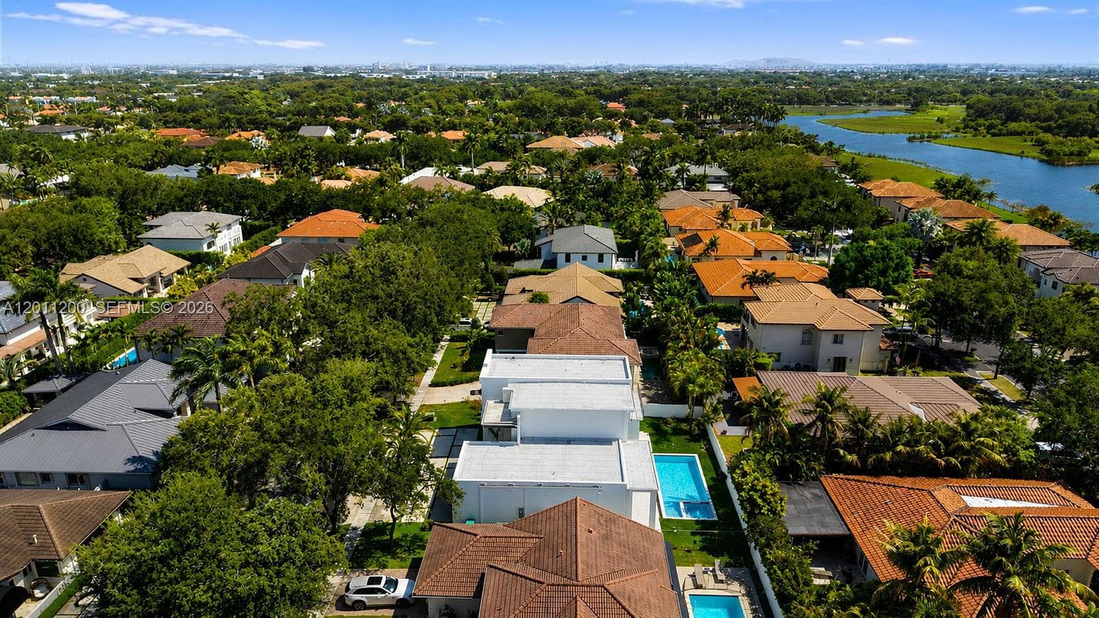 16022 NW 83rd Ct, Miami Lakes FL 33016 — 113