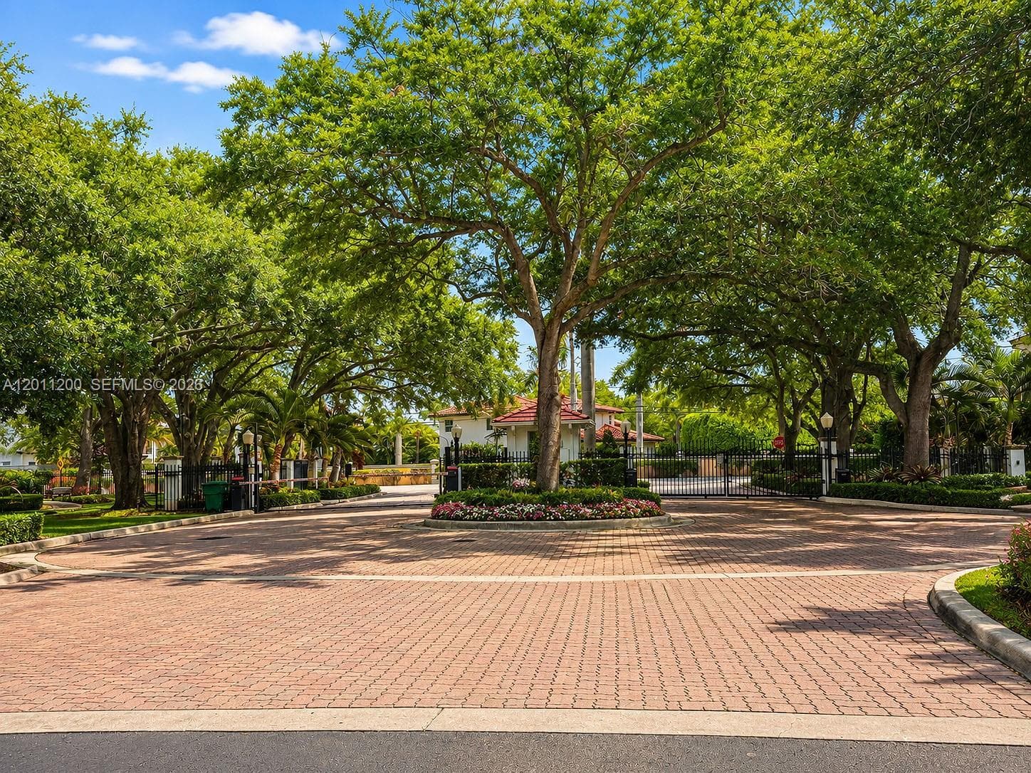 16022 NW 83rd Ct, Miami Lakes FL 33016 — 116