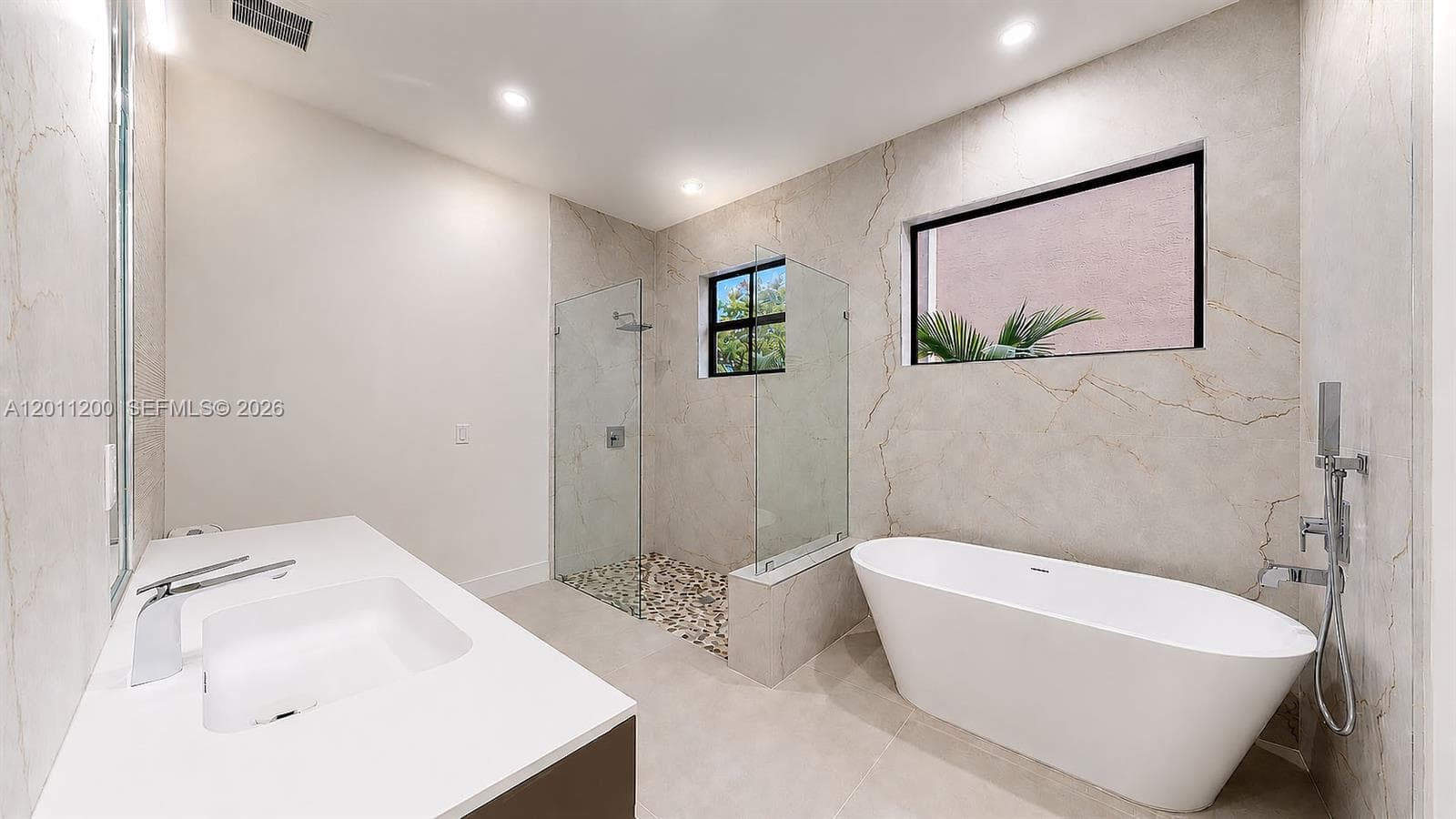 16022 NW 83rd Ct, Miami Lakes FL 33016 — 64