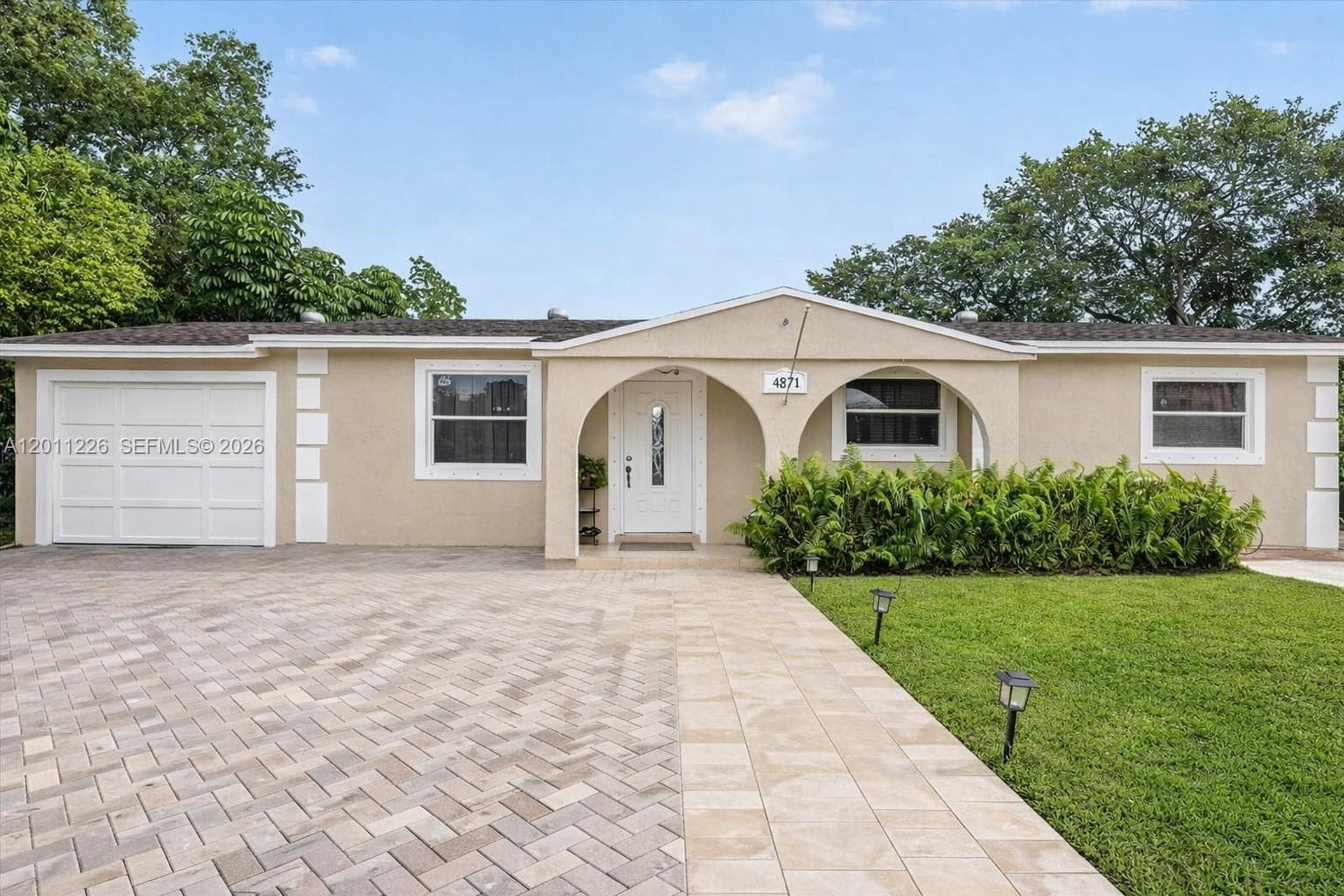 4271 NW 192nd St, Miami Gardens FL 33055 — 1