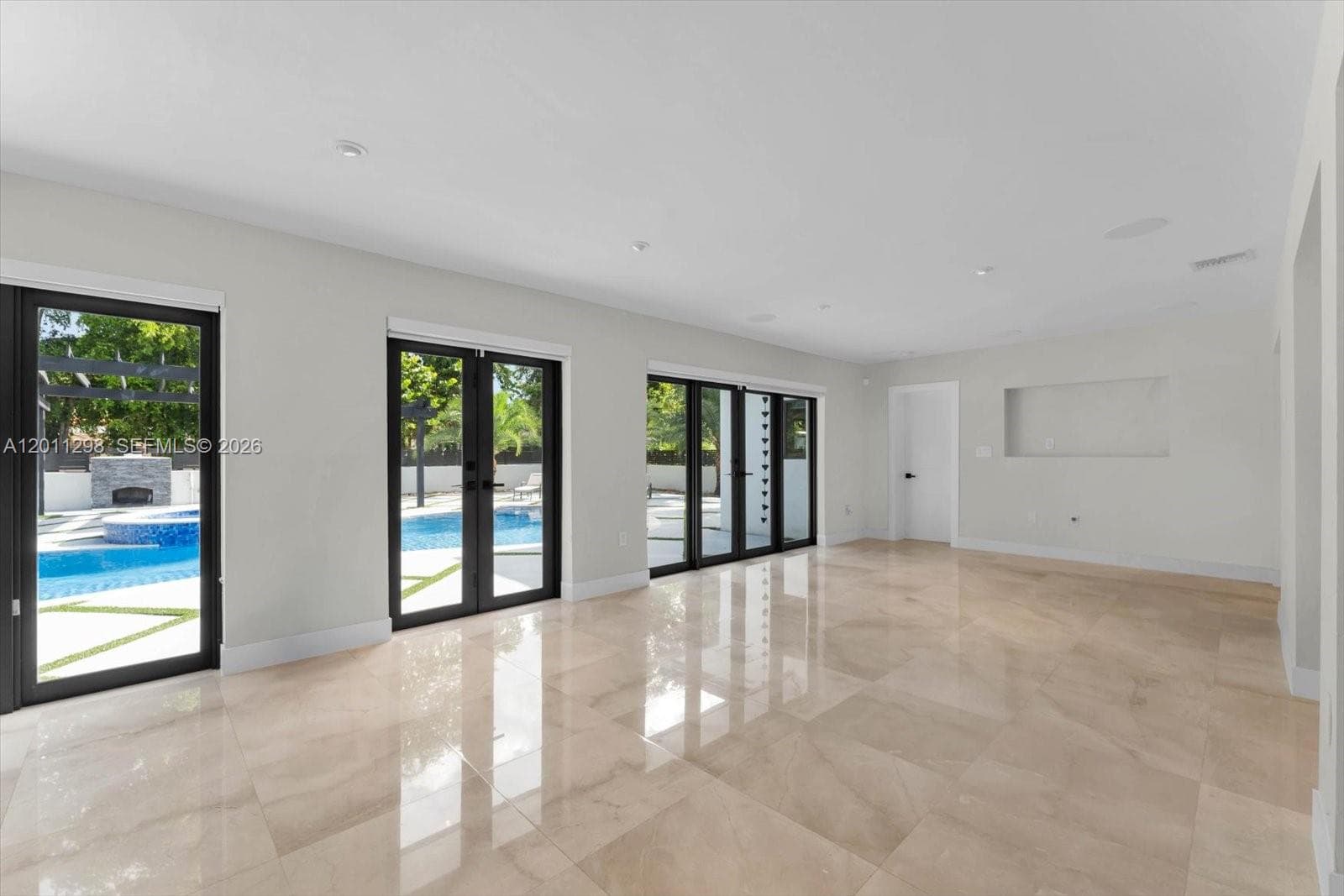 29 NE 95th St, Miami Shores FL 33138 — 12