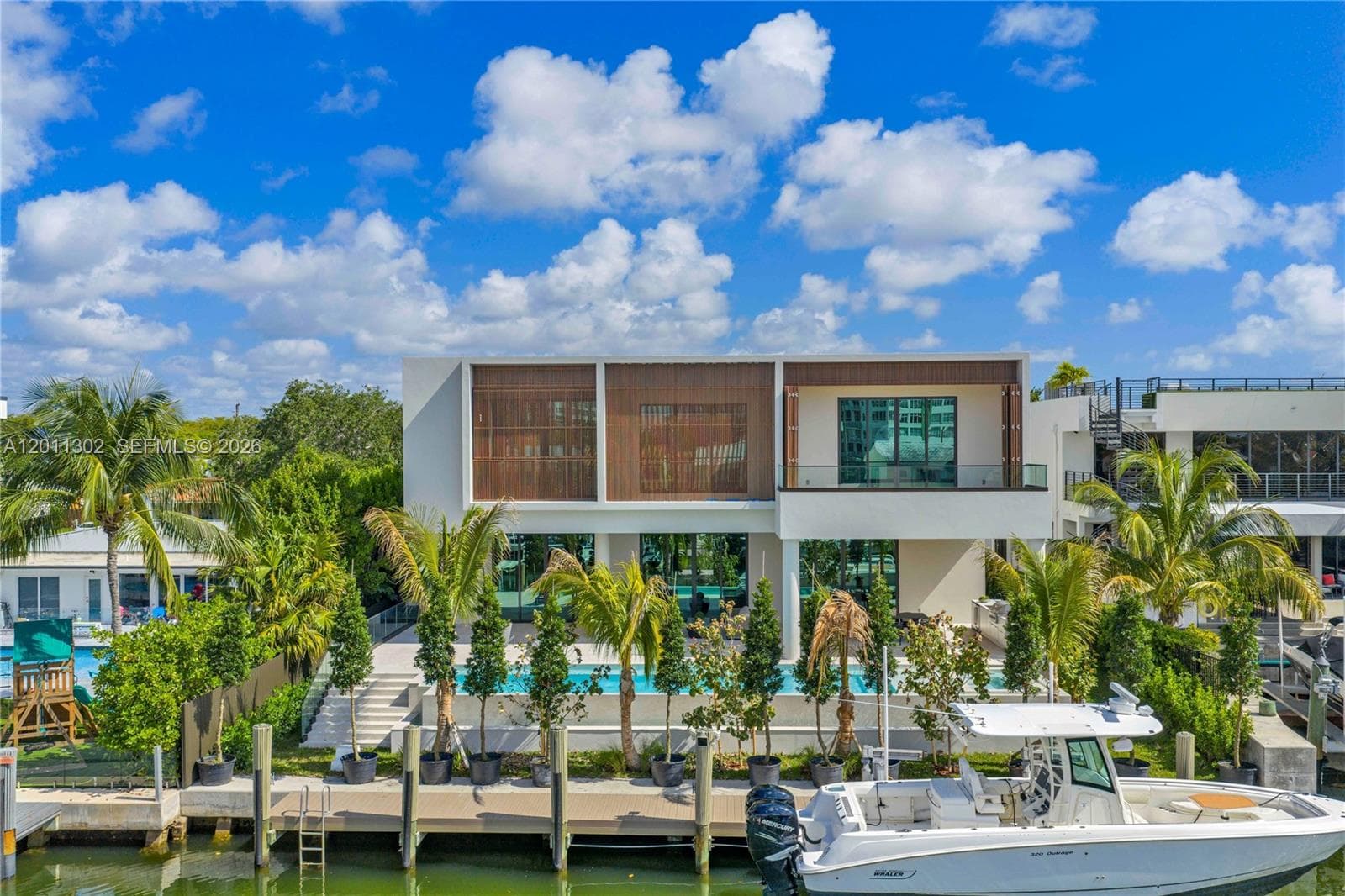 2006 NE 124th St, North Miami FL 33181 — 7