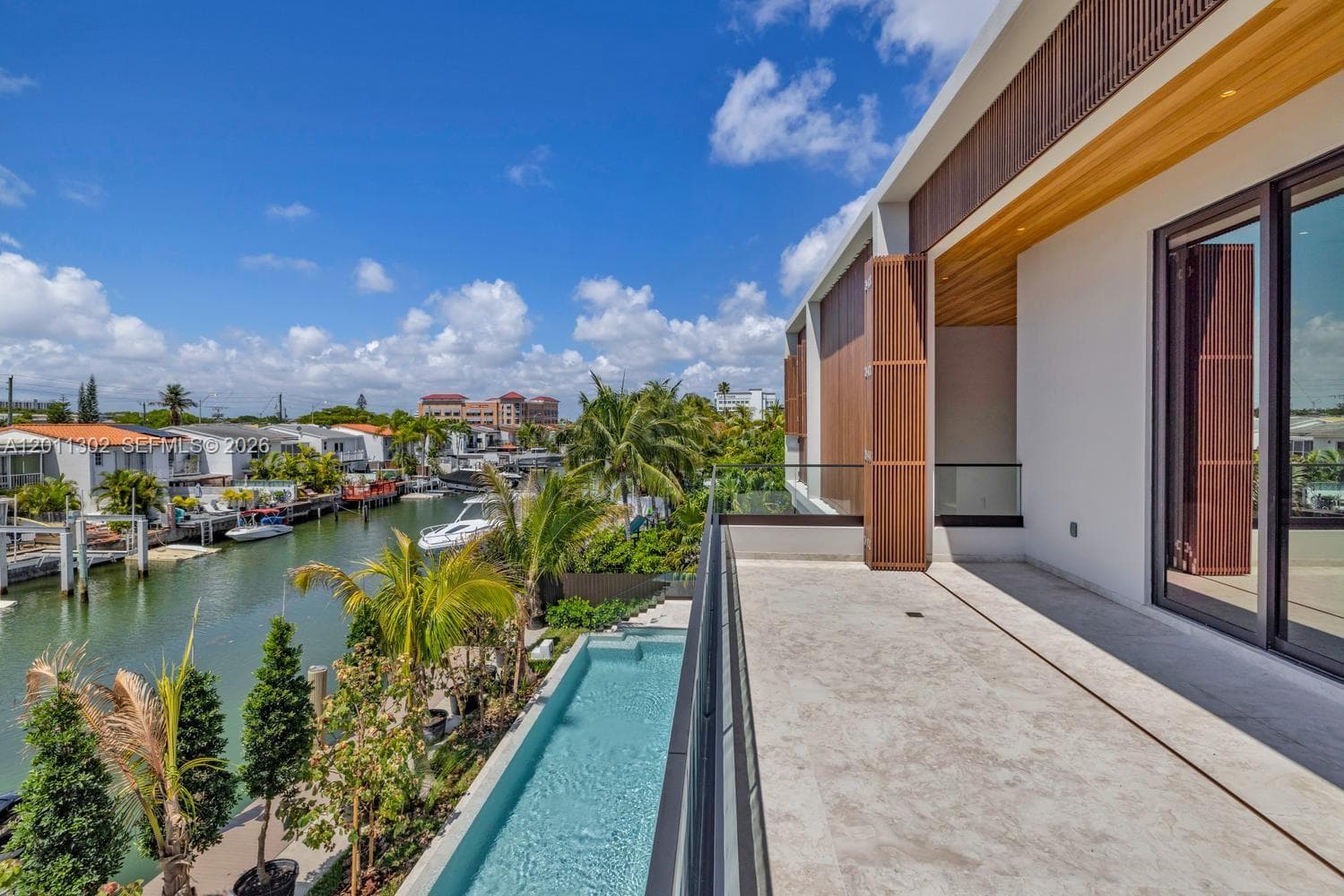 2006 NE 124th St, North Miami FL 33181 — 51
