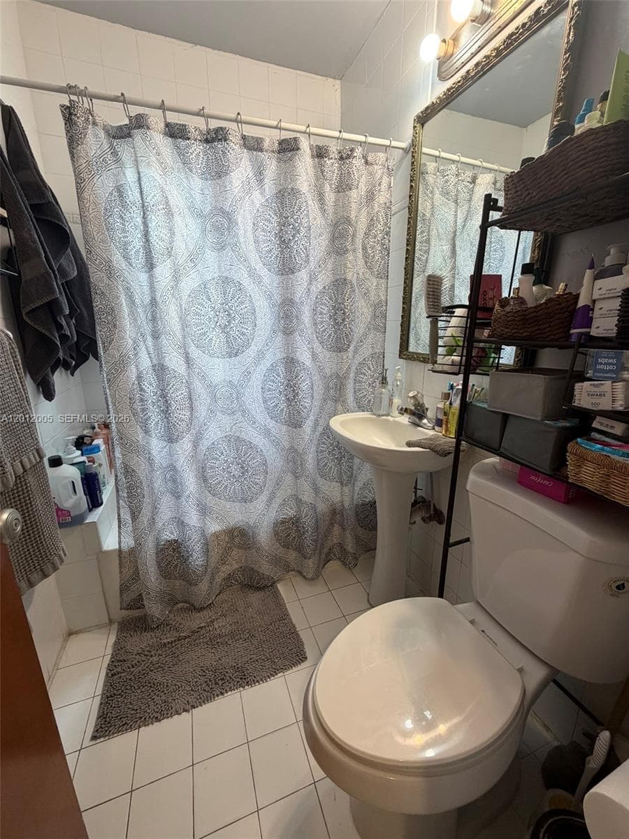 596 NW 109th St, Miami FL 33168 — 14