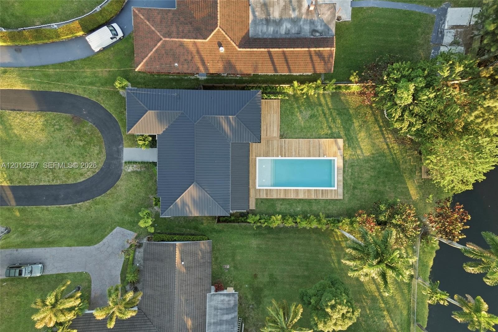 360 NW 87th St, El Portal FL 33150 — 47