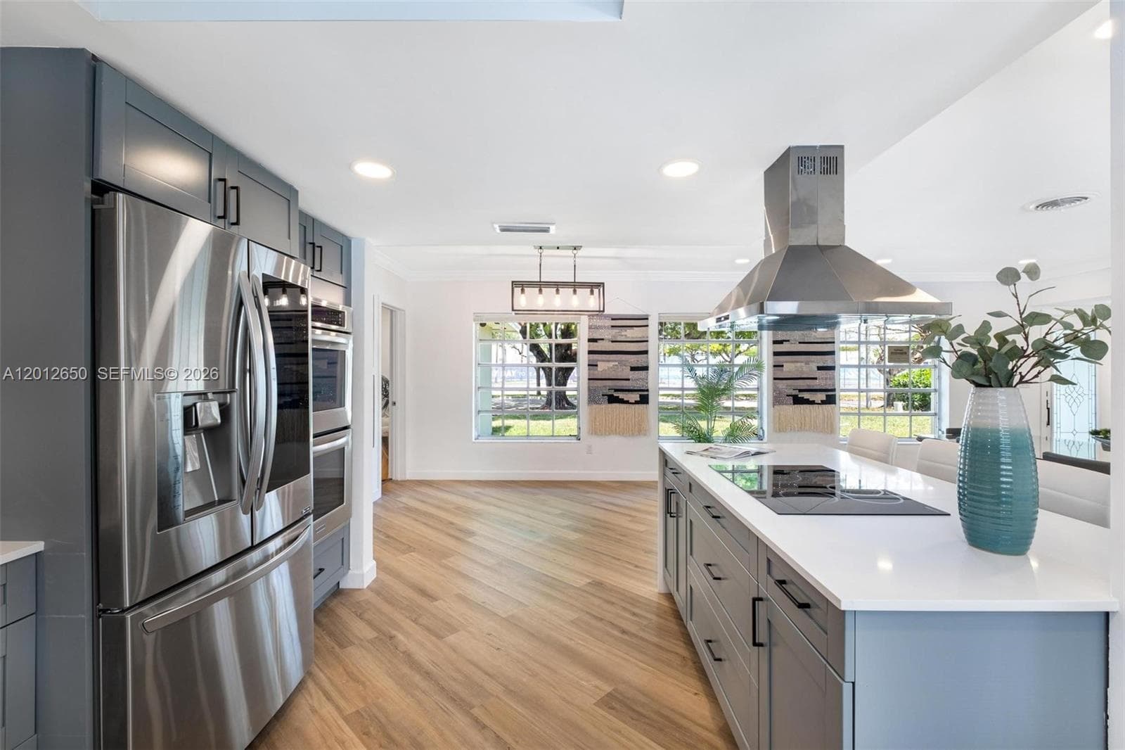 6750 White Oak Dr, Miami Lakes FL 33014 — 6