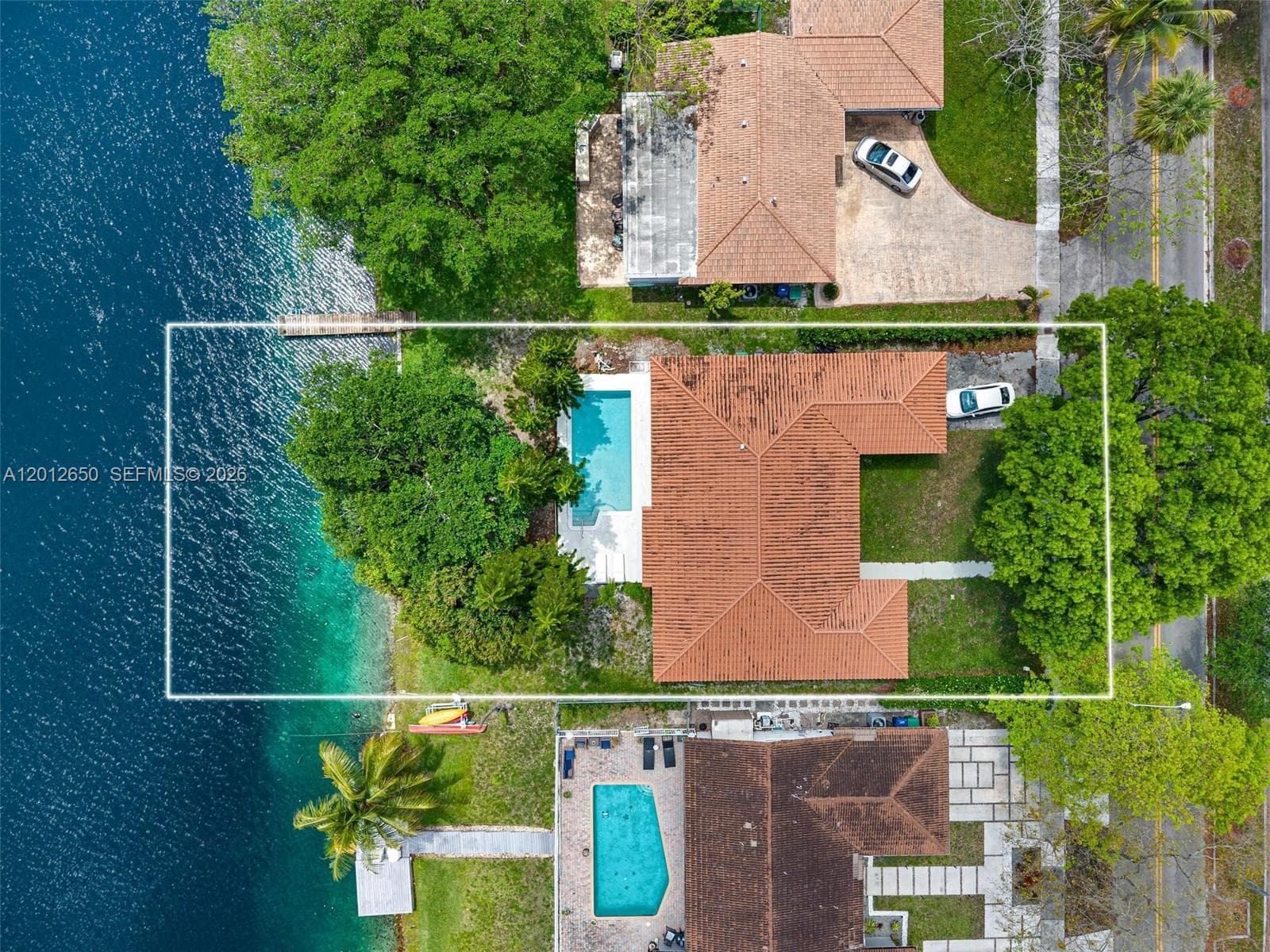 6750 White Oak Dr, Miami Lakes FL 33014 — 26
