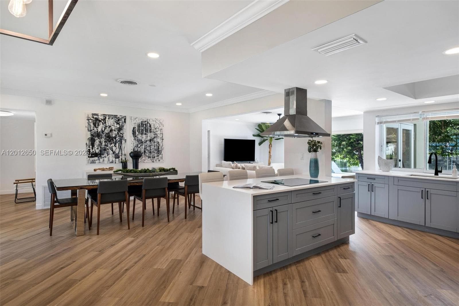 6750 White Oak Dr, Miami Lakes FL 33014 — 5
