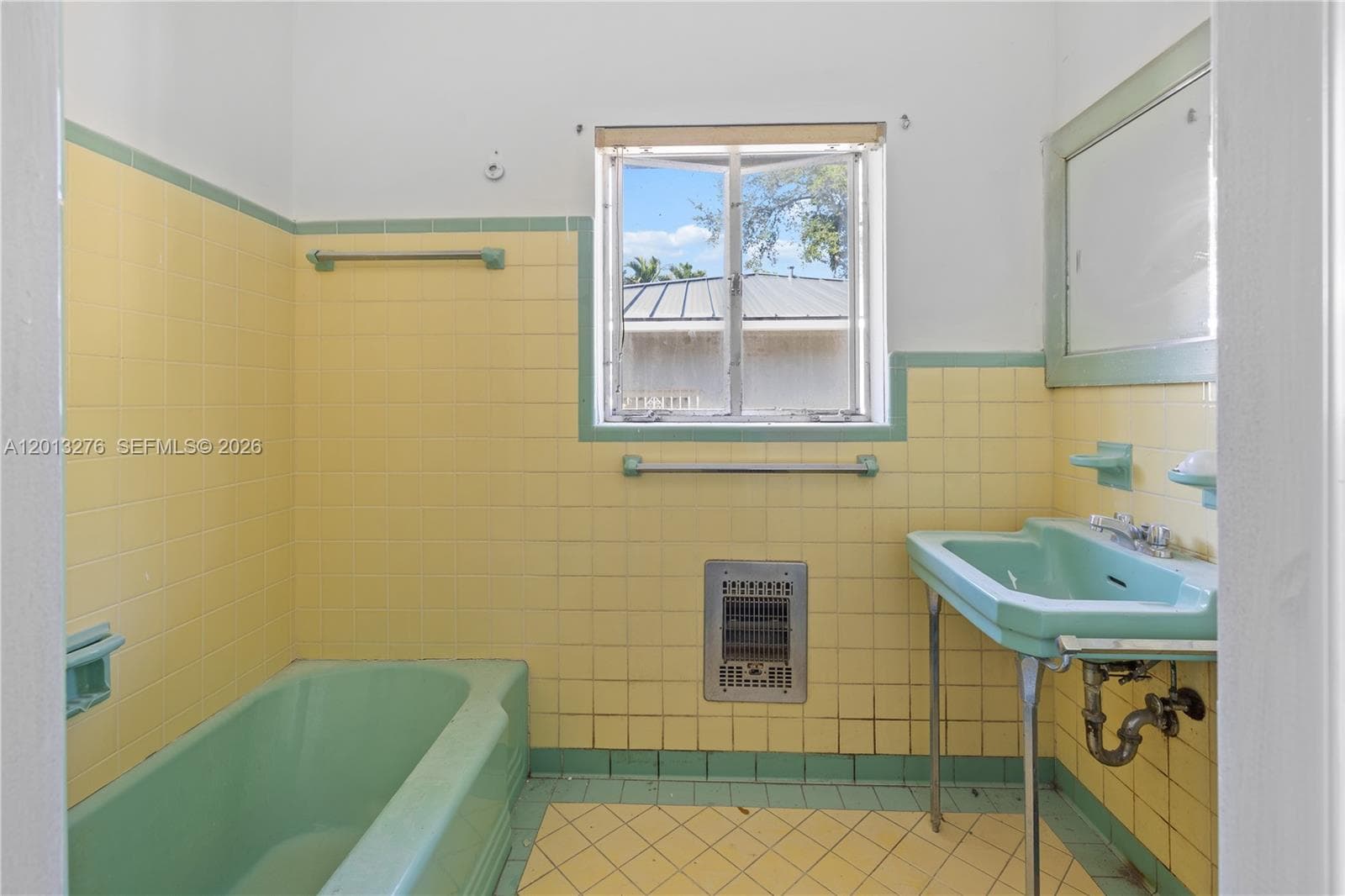 427 Grand Concourse, Miami Shores FL 33138 — 27