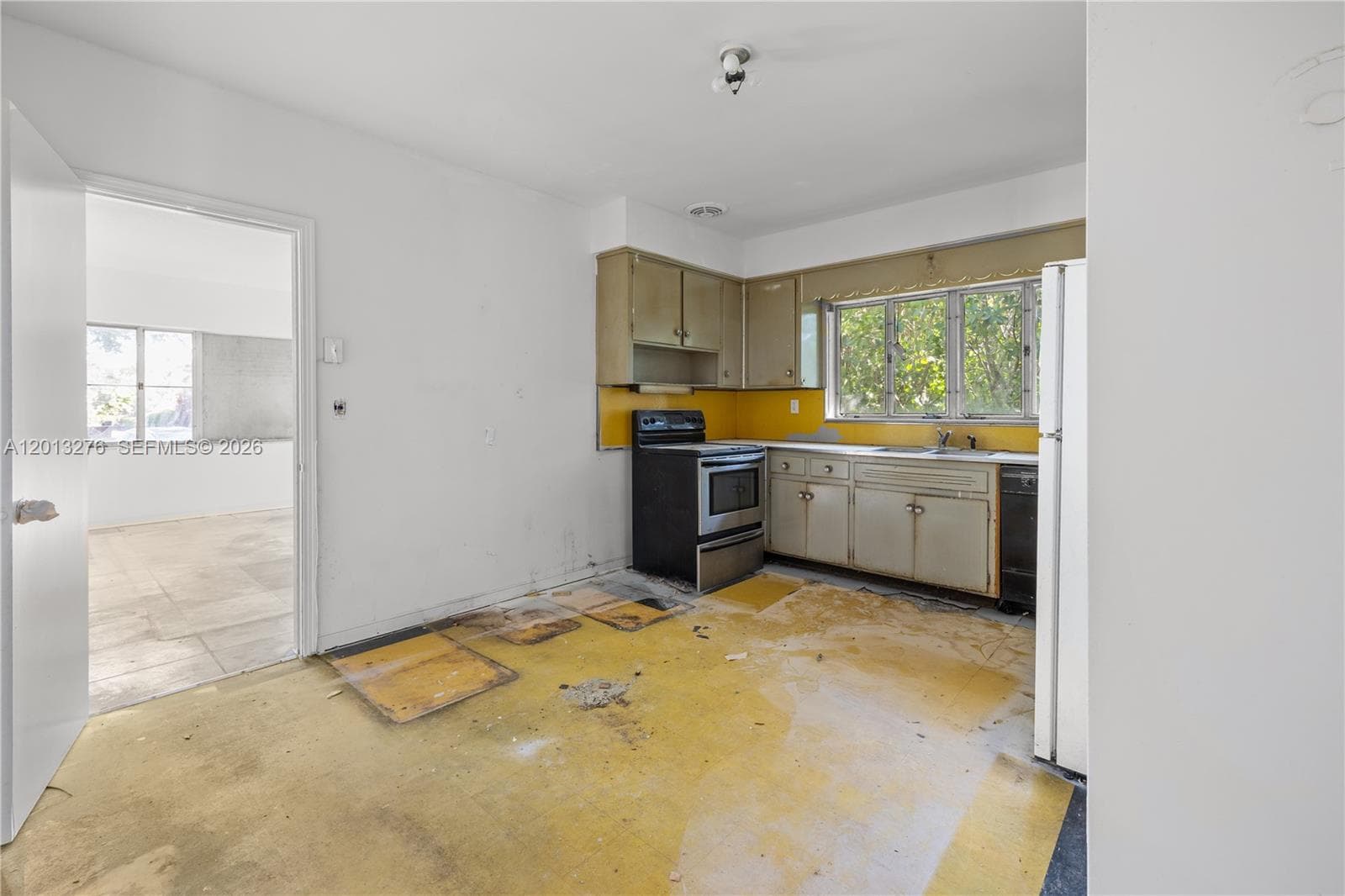 427 Grand Concourse, Miami Shores FL 33138 — 17