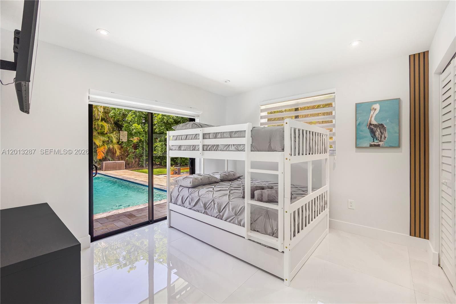 15331 Turnbull Dr, Miami Lakes FL 33014 — 36