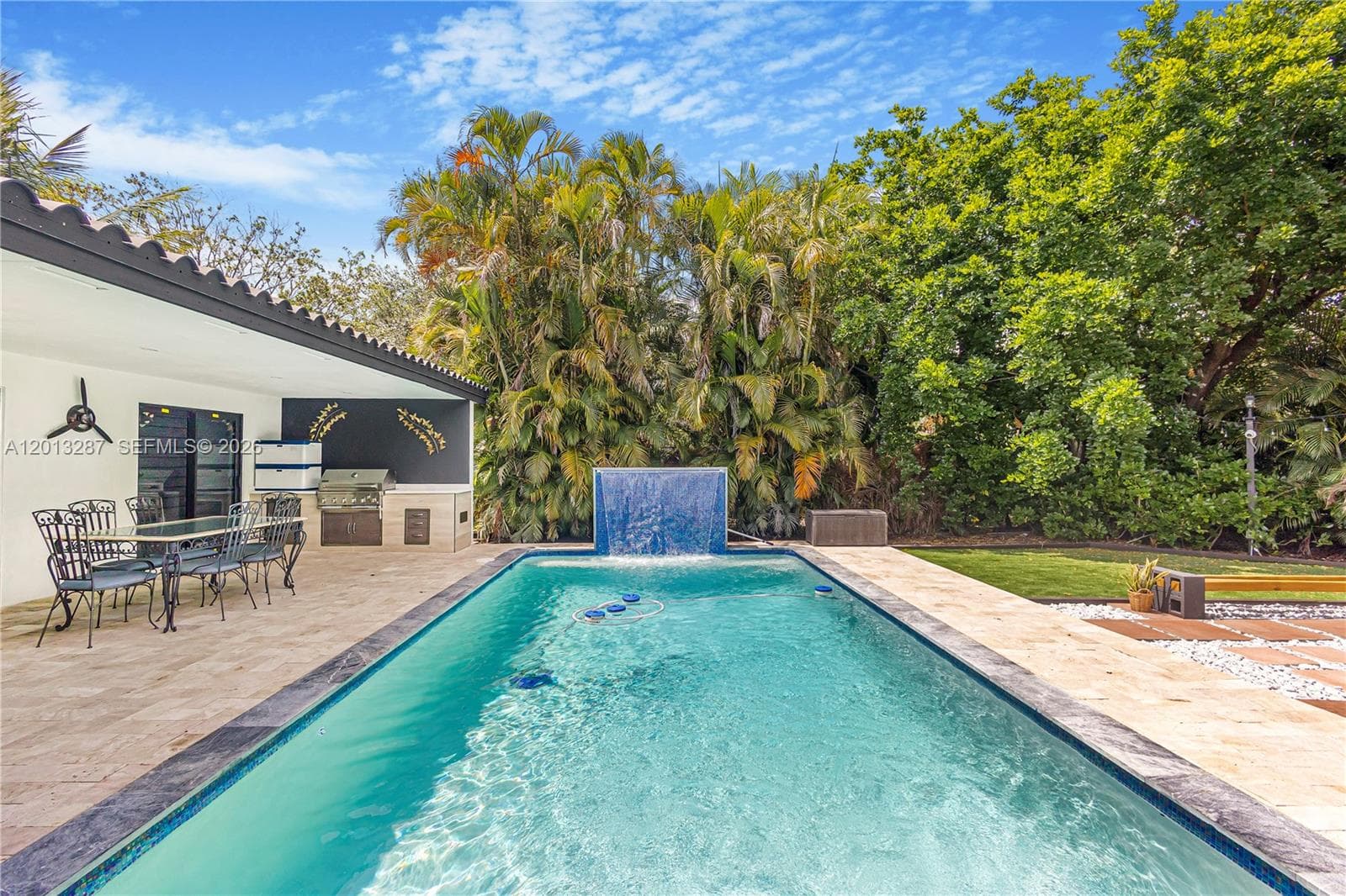 15331 Turnbull Dr, Miami Lakes FL 33014 — 61