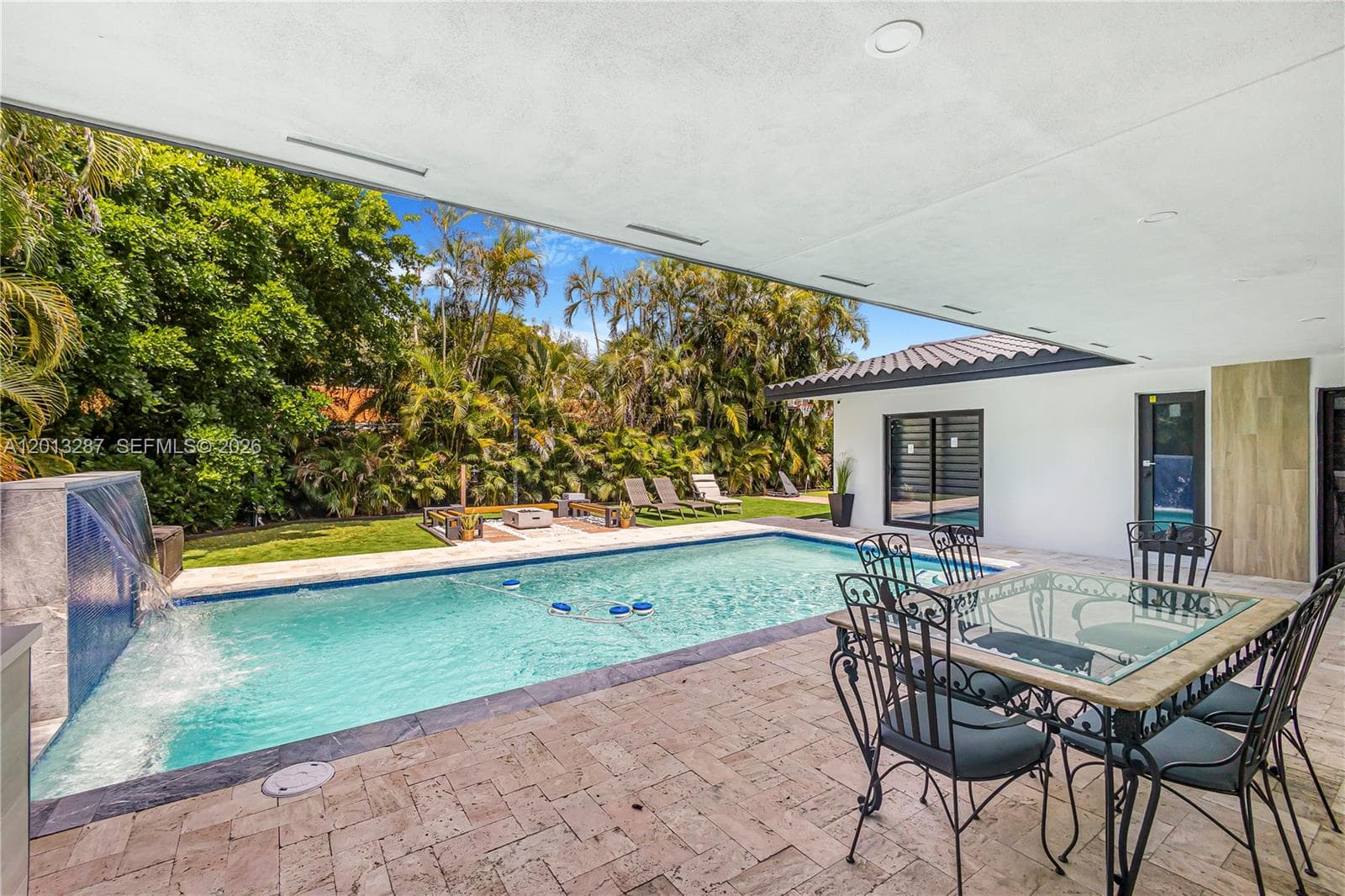 15331 Turnbull Dr, Miami Lakes FL 33014 — 59
