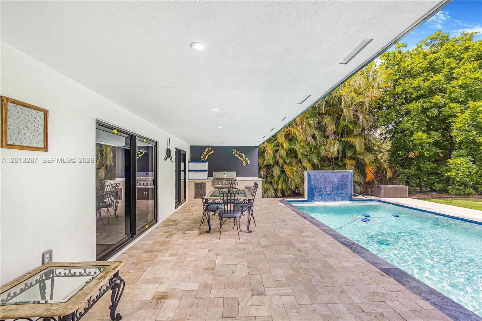 15331 Turnbull Dr, Miami Lakes FL 33014 — 54