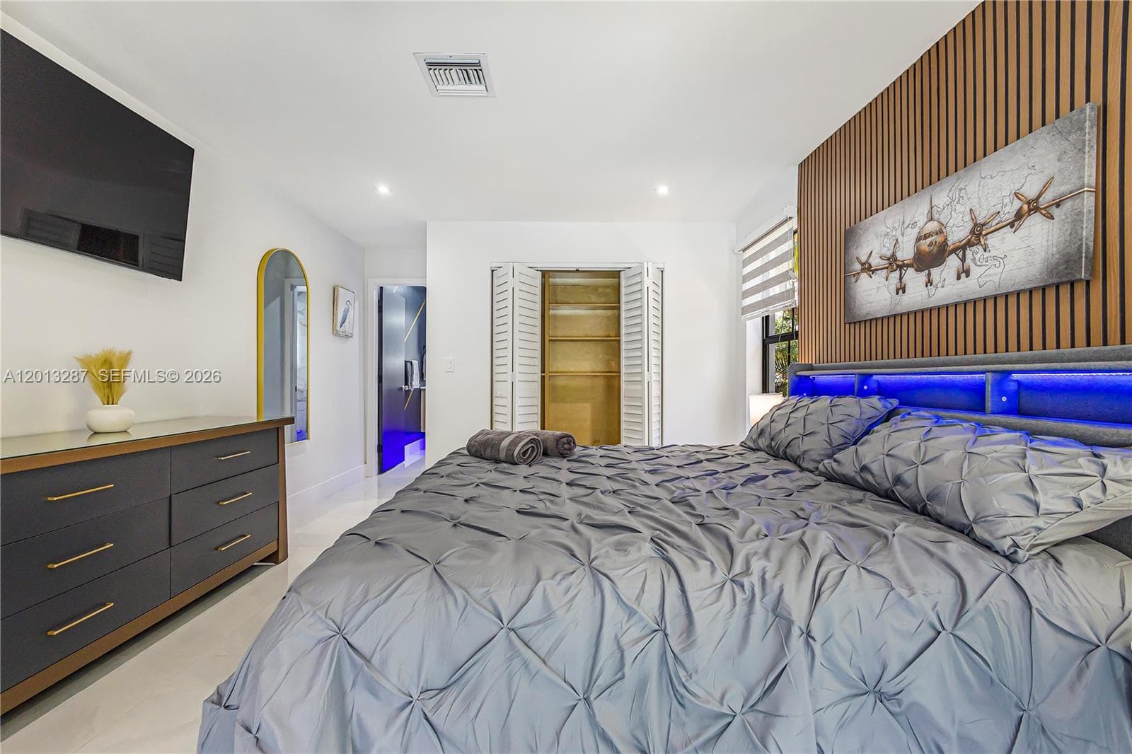 15331 Turnbull Dr, Miami Lakes FL 33014 — 44