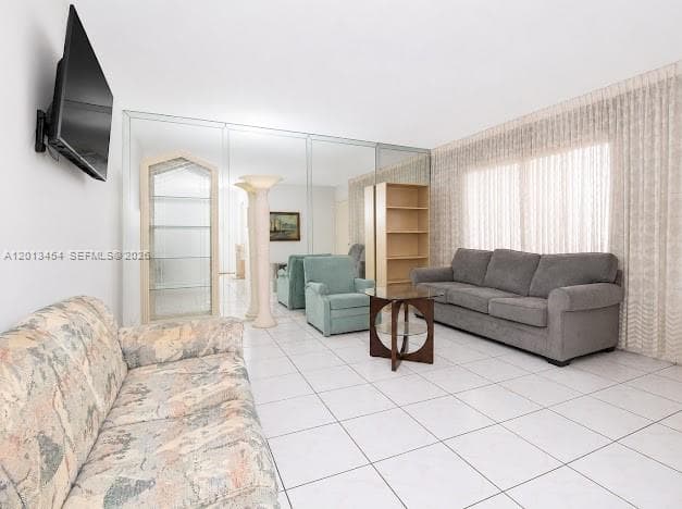 17050 NE 14th Ave # 208, Miami FL 33162 — 6
