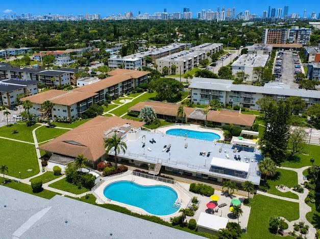 17050 NE 14th Ave # 208, Miami FL 33162 — 11