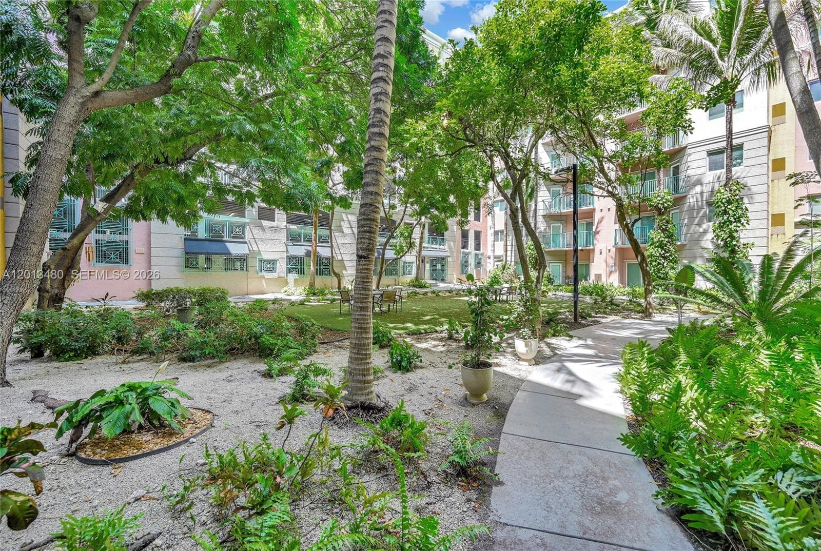 6001 SW 70th St # 339, South Miami FL 33143 — 5