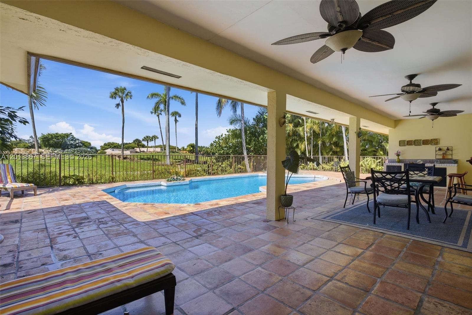 7200 N Oakmont Dr, Hialeah FL 33015 — 31