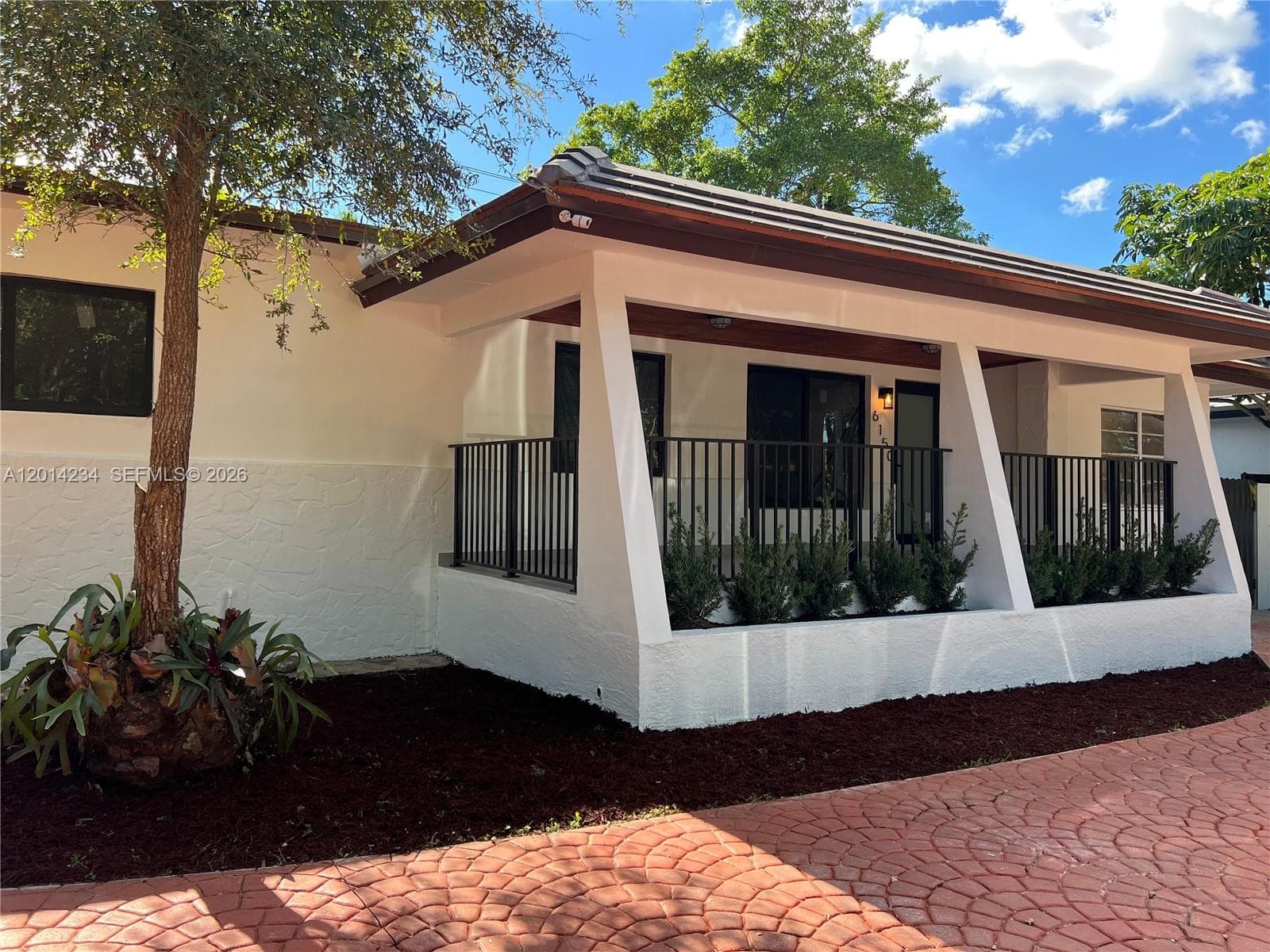 6150 SW 16th St, West Miami FL 33155 — 2