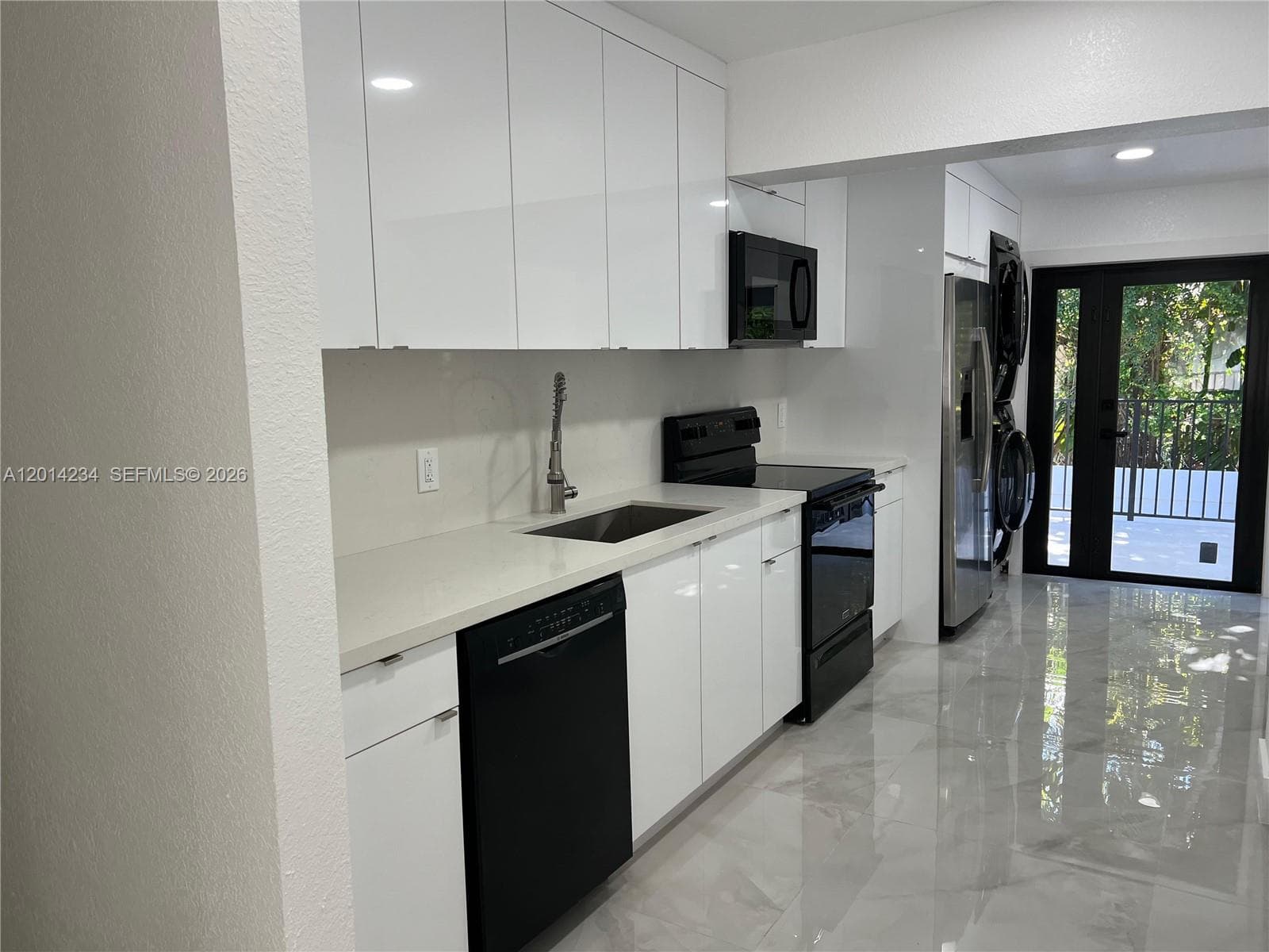 6150 SW 16th St, West Miami FL 33155 — 13