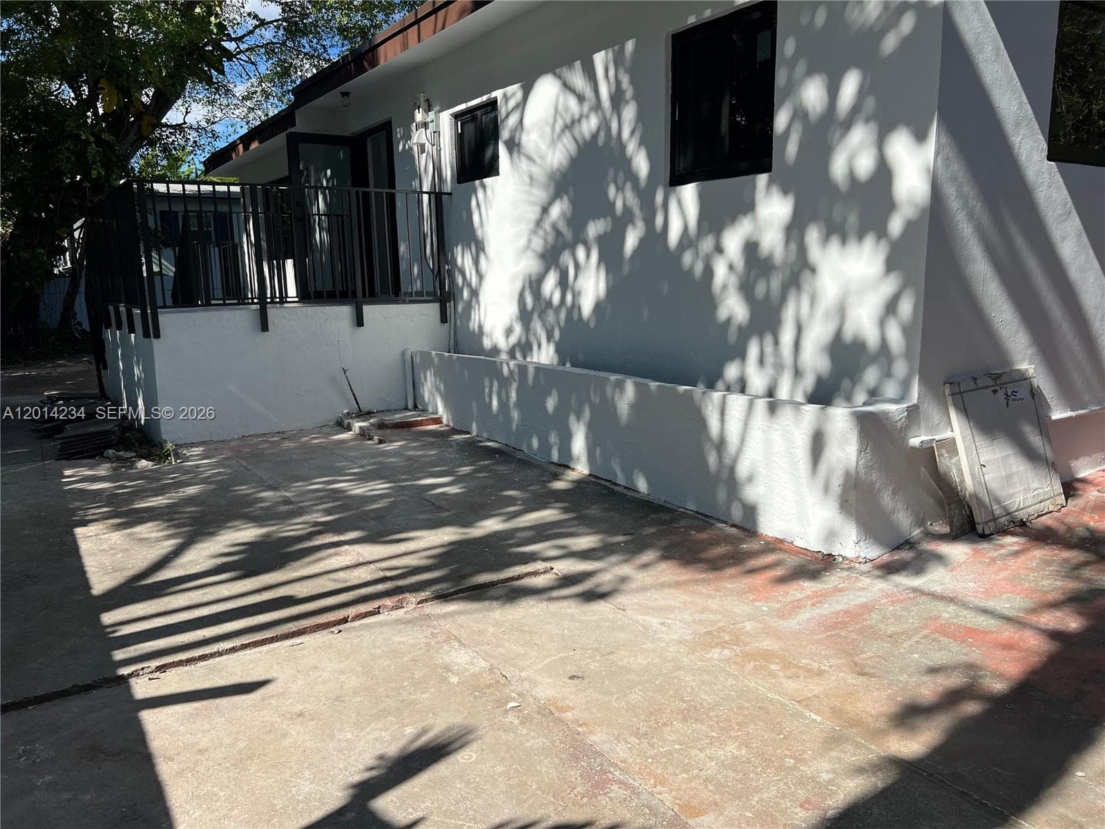 6150 SW 16th St, West Miami FL 33155 — 24