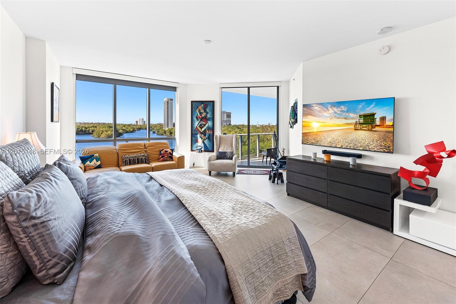 17111 Biscayne Blvd # 606, North Miami Beach FL 33160 — 17