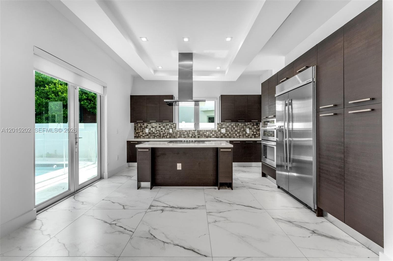 8221 NW 34th Dr, Doral FL 33122 — 12
