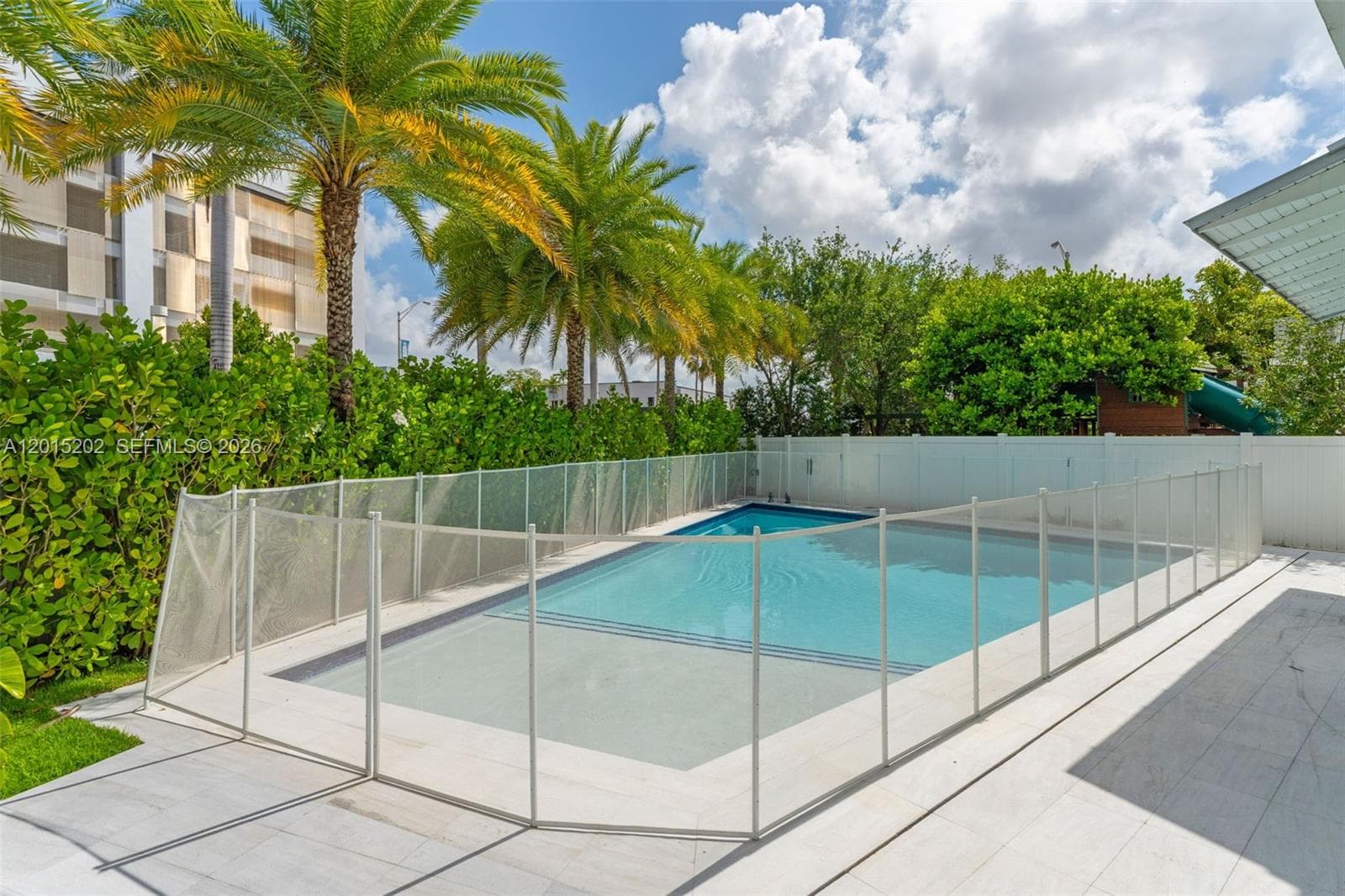 8221 NW 34th Dr, Doral FL 33122 — 37