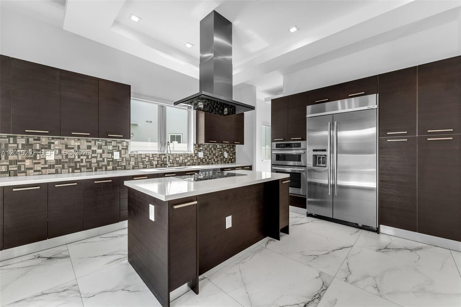8221 NW 34th Dr, Doral FL 33122 — 4