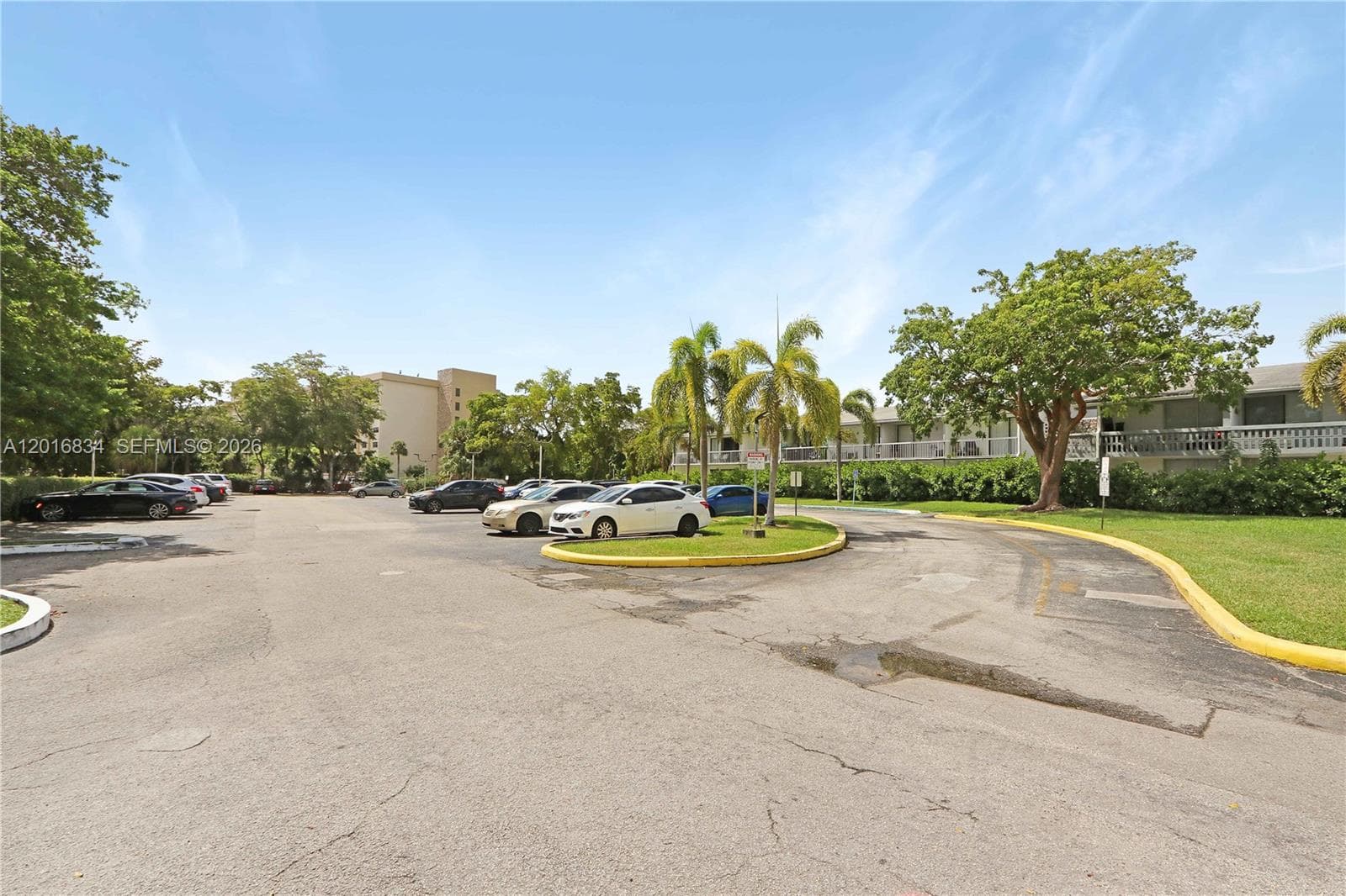 750 NE 195th St, Miami FL 33179 — 46