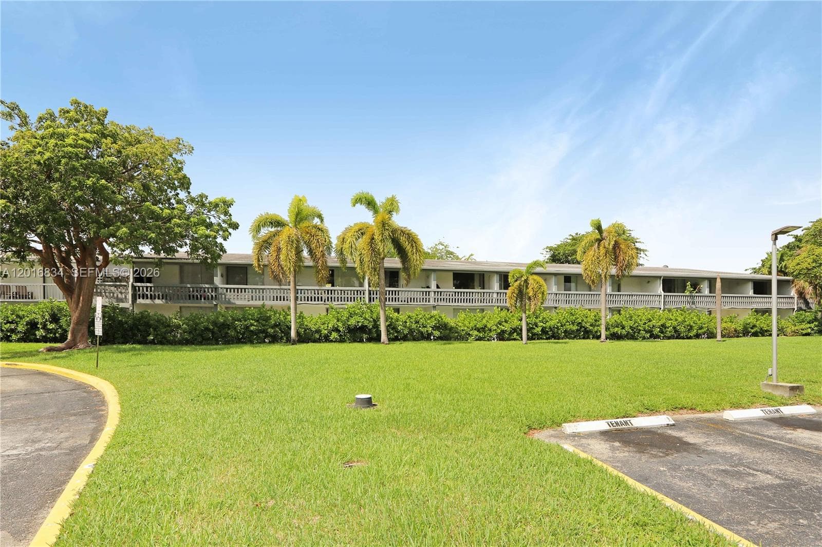 750 NE 195th St, Miami FL 33179 — 4