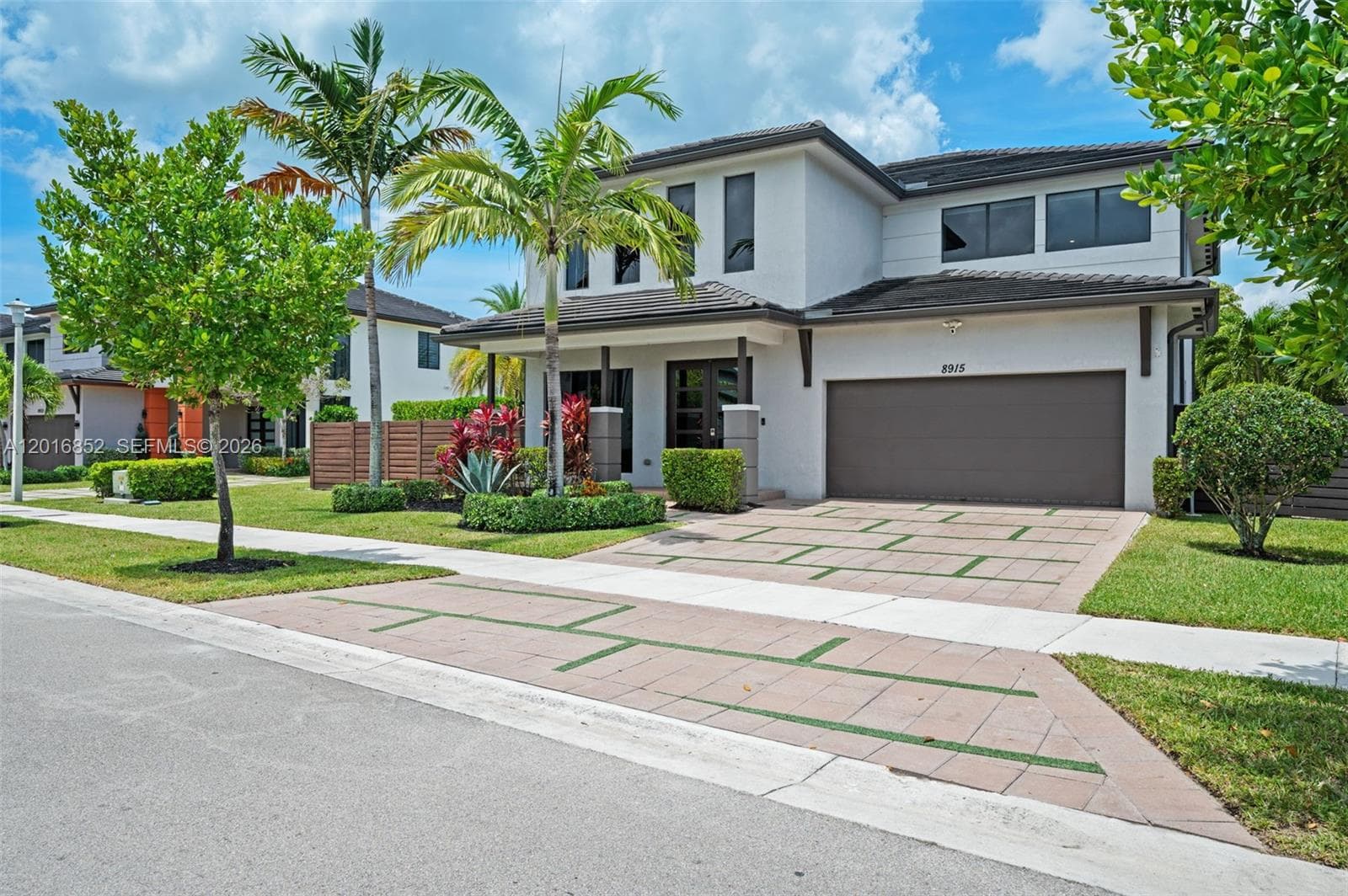 8915 NW 161st Ter, Miami Lakes FL 33018 — 2
