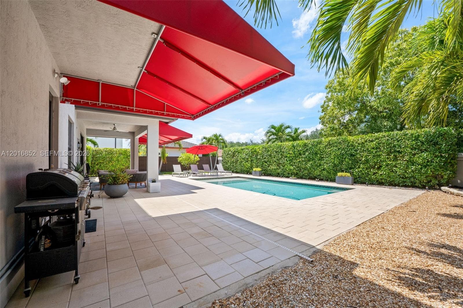 8915 NW 161st Ter, Miami Lakes FL 33018 — 22