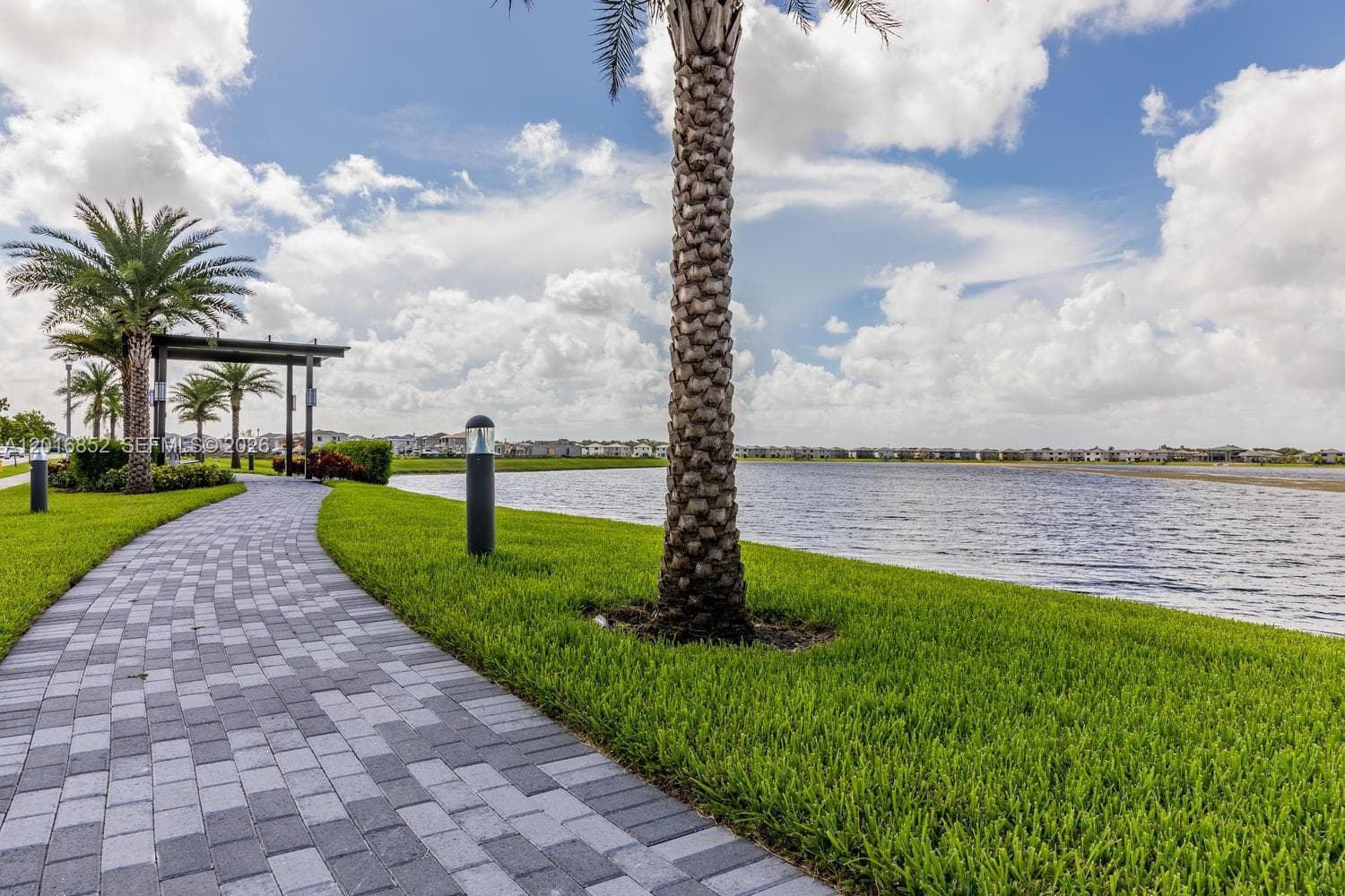8915 NW 161st Ter, Miami Lakes FL 33018 — 36