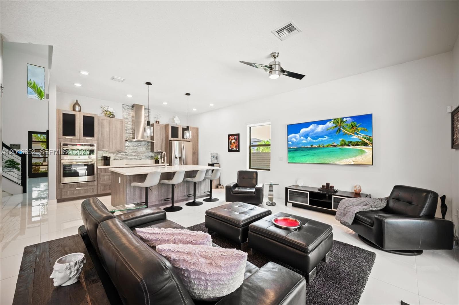 8915 NW 161st Ter, Miami Lakes FL 33018 — 8