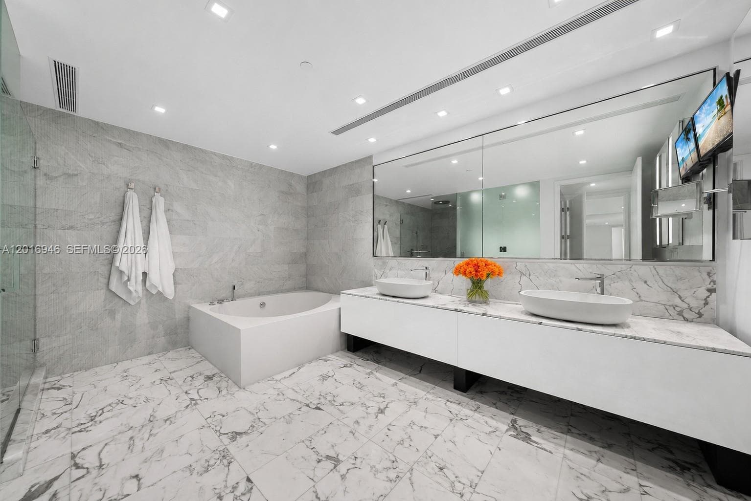 10201 Collins Ave # 1806, Bal Harbour FL 33154 — 15