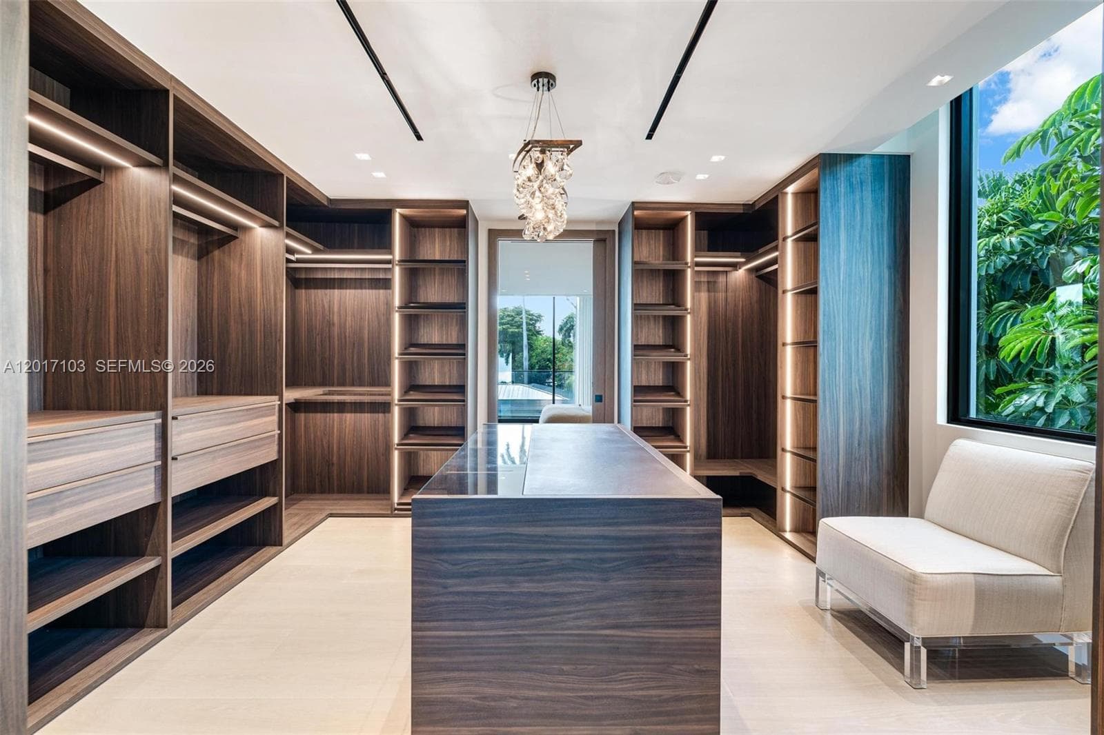 2520 Shelter Ave, Miami Beach FL 33140 — 22