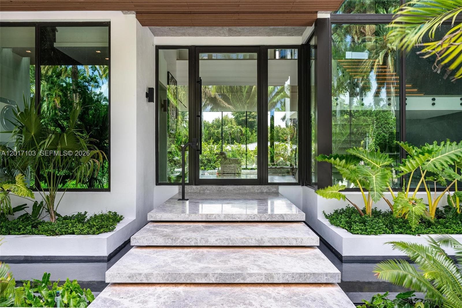 2520 Shelter Ave, Miami Beach FL 33140 — 3
