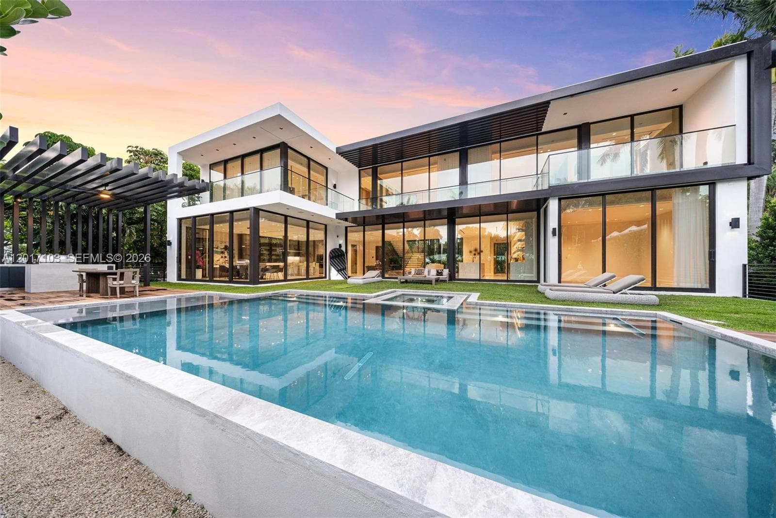 2520 Shelter Ave, Miami Beach FL 33140 — 44